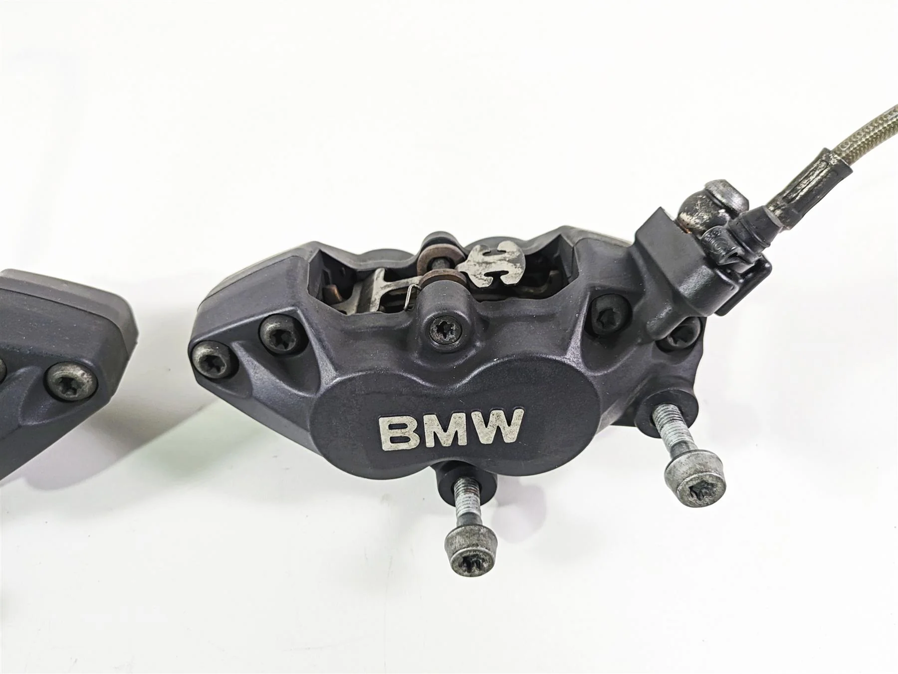 2006 BMW R1200GS K255 Adv Brembo Front Brake Caliper Set 34117711438 34117711439 - Image 3