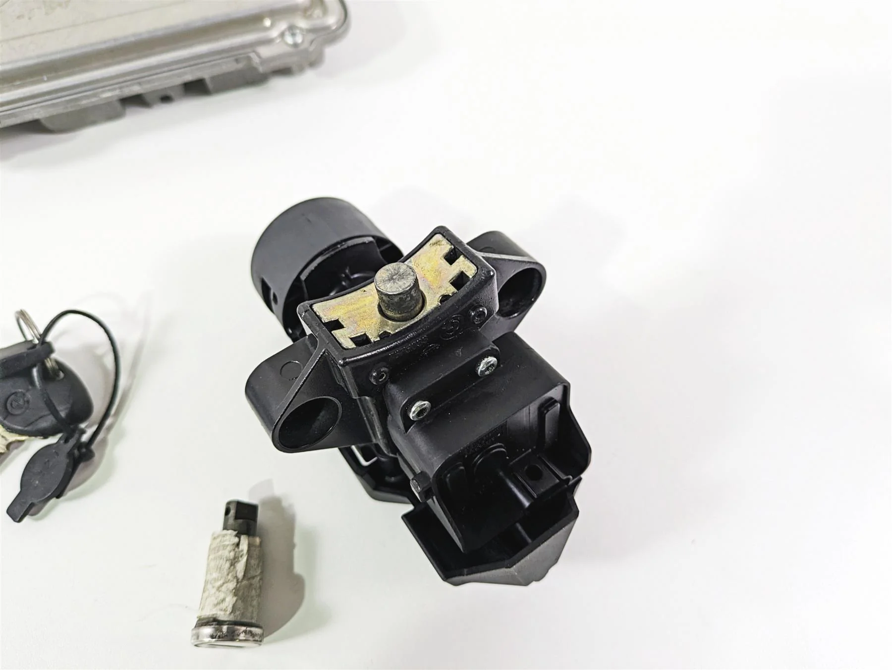 2006 BMW R1200GS K255 Adv Cdi Ignition Switch Key Locks Set 13618521661 7702076 - Image 12
