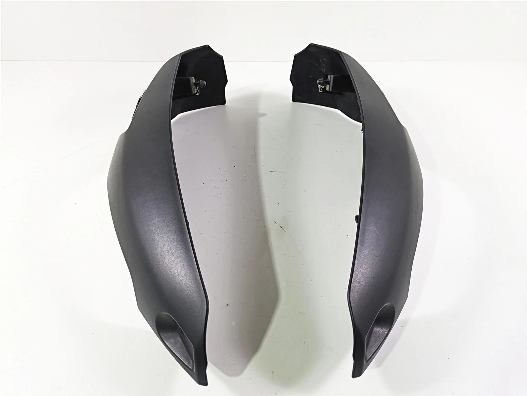 2006 BMW R1200GS K255 Adv Emblem Tank Side Cover Set 46637694966 46637694965 - Image 12