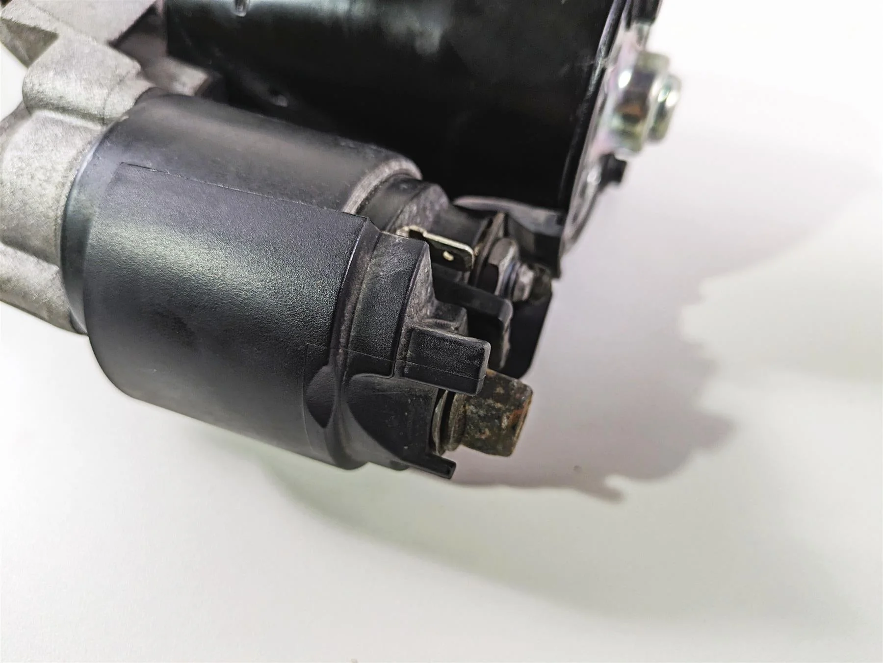 2006 BMW R1200GS K255 Adv Engine Starter Motor & Cover 12417712231 - Image 11
