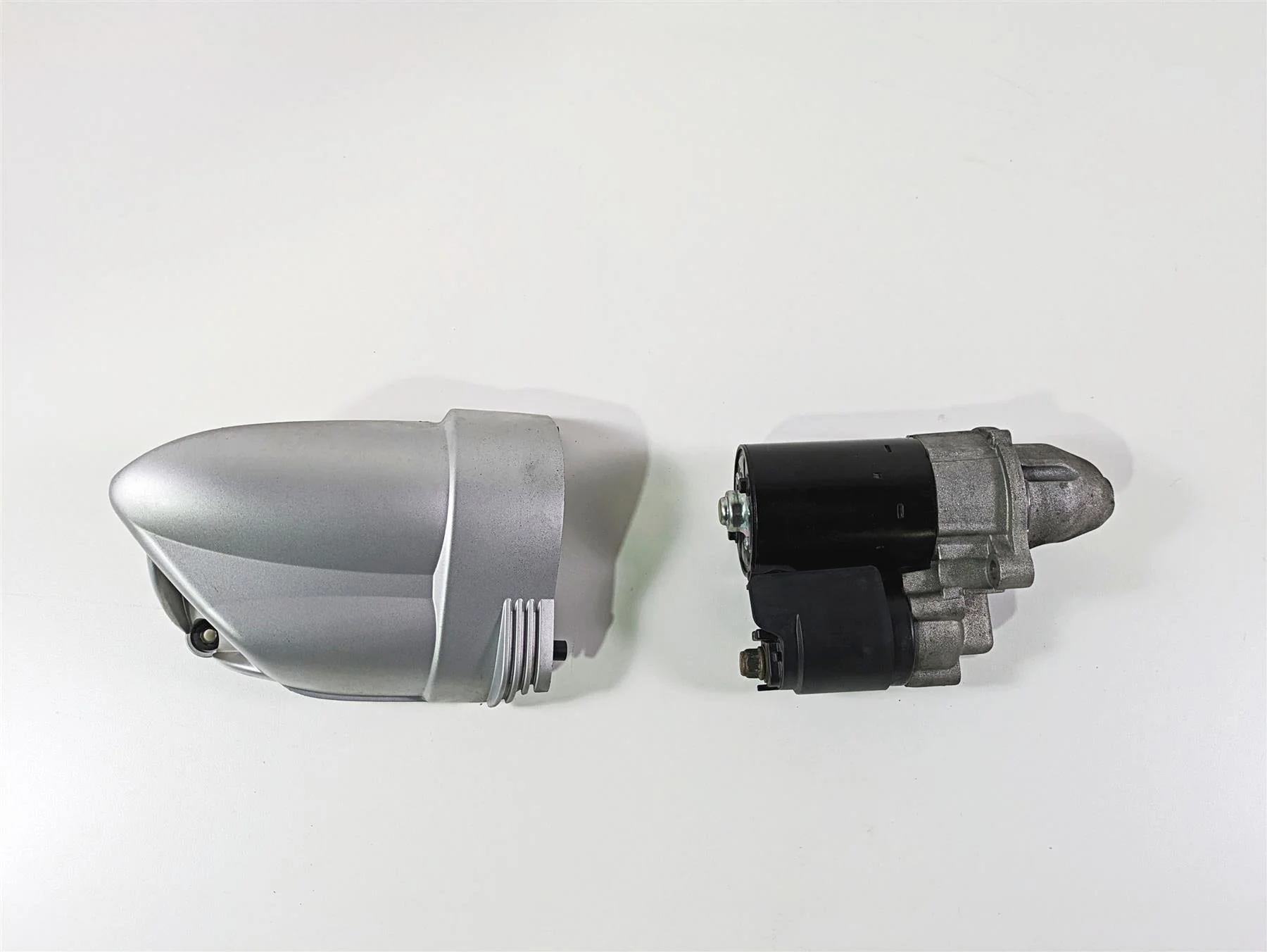 2006 BMW R1200GS K255 Adv Engine Starter Motor & Cover 12417712231 - Image 4