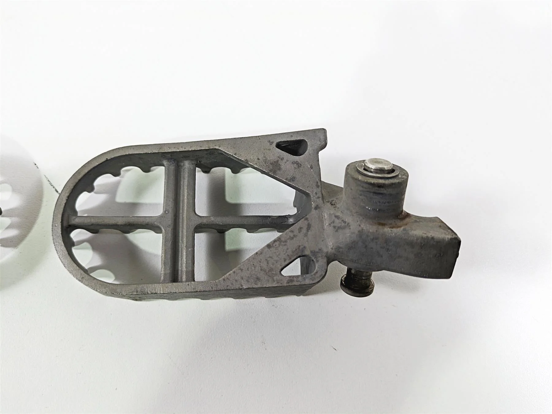 2006 BMW R1200GS K255 Adv Front Footpeg Rest Set 46717694557 - Image 8