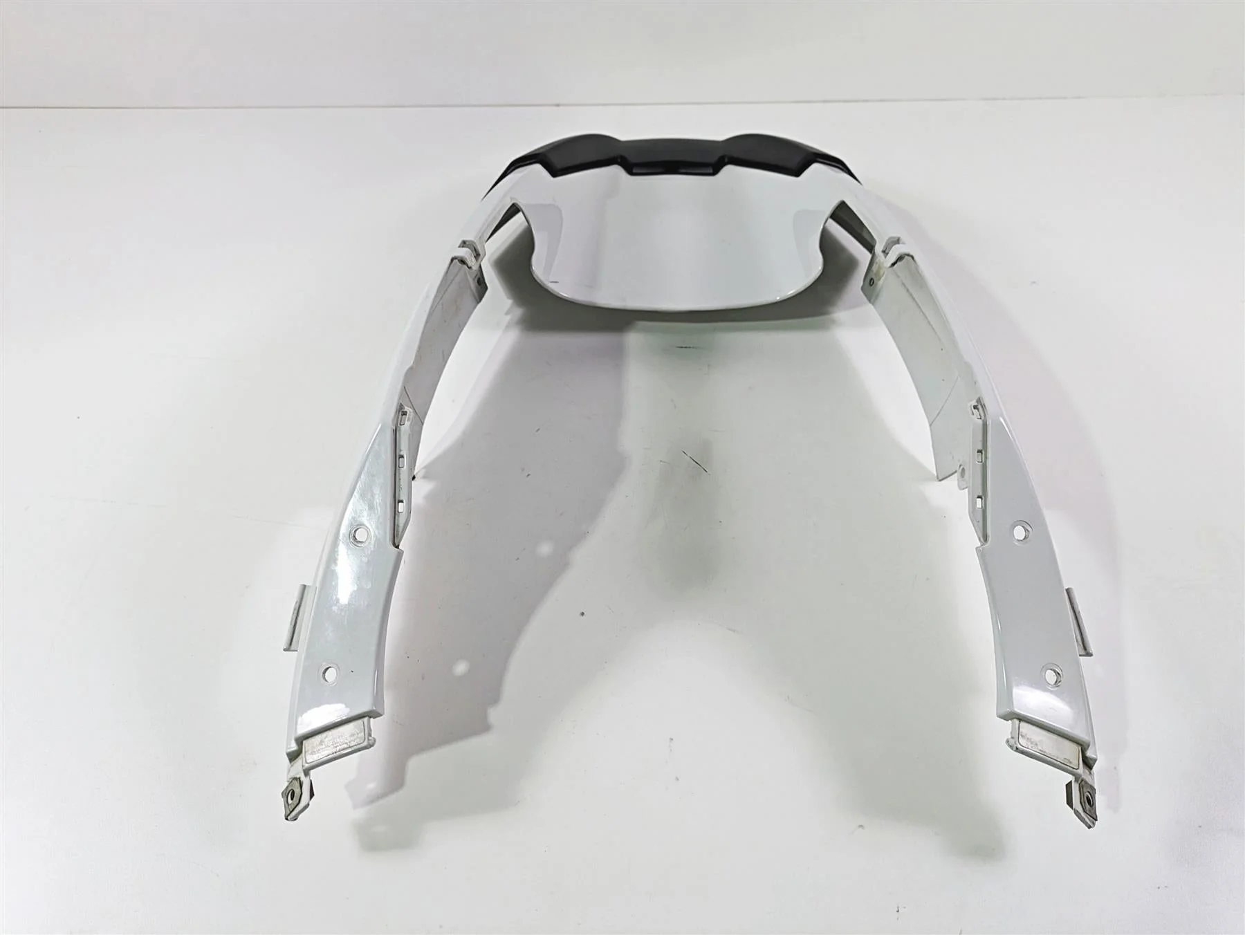 2006 BMW R1200GS K255 Adv Front Upper Fender 46617667678 - Image 3