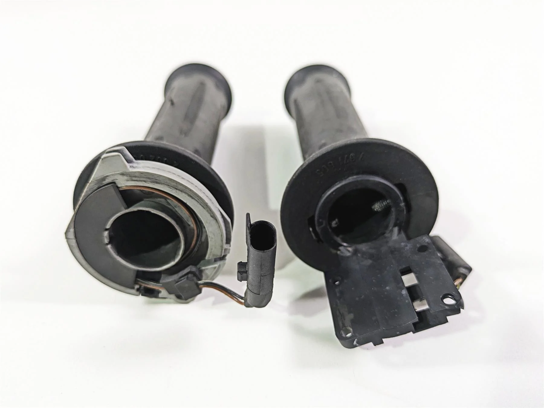 2006 BMW R1200GS K255 Adv Heated Handlebar Grips Set 61317727067 61317695470 - Image 5