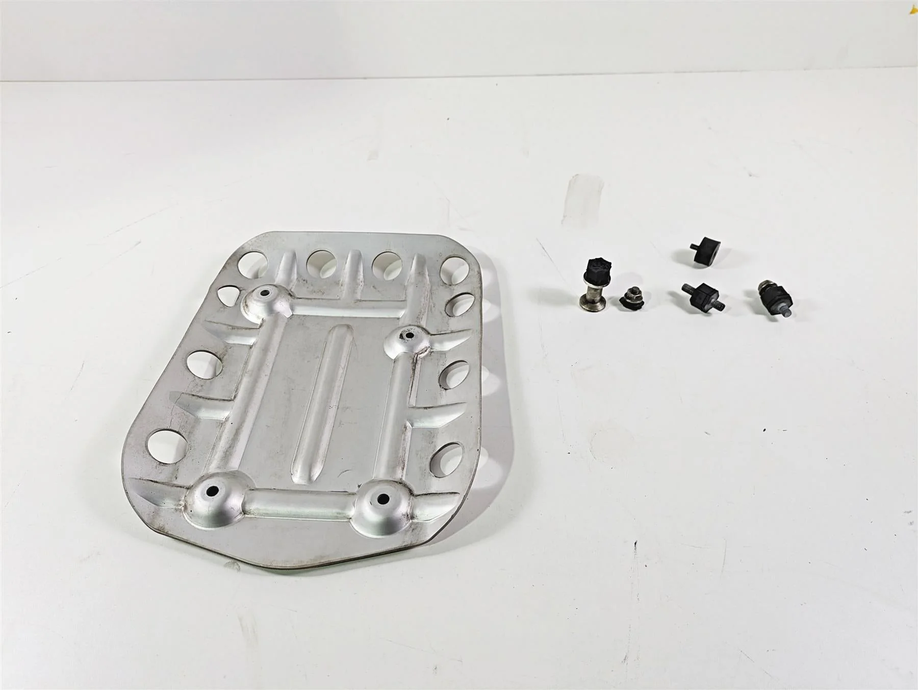 2006 BMW R1200GS K255 Adv Lower Engine Skid Plate - Read 11117717743