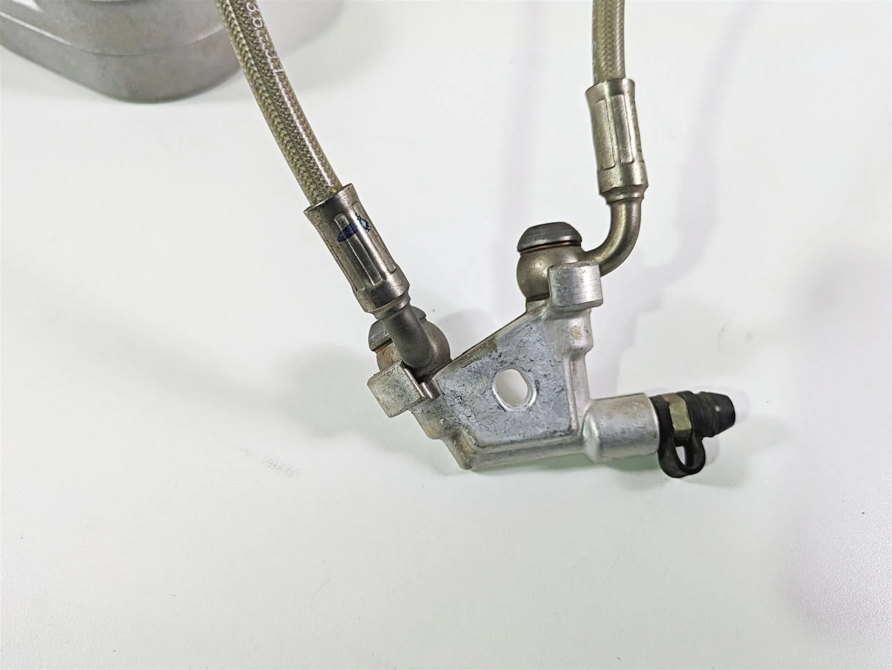 2006 BMW R1200GS K255 Adv Lower Triple Tree Steering Clamp 31427664956 - Image 10