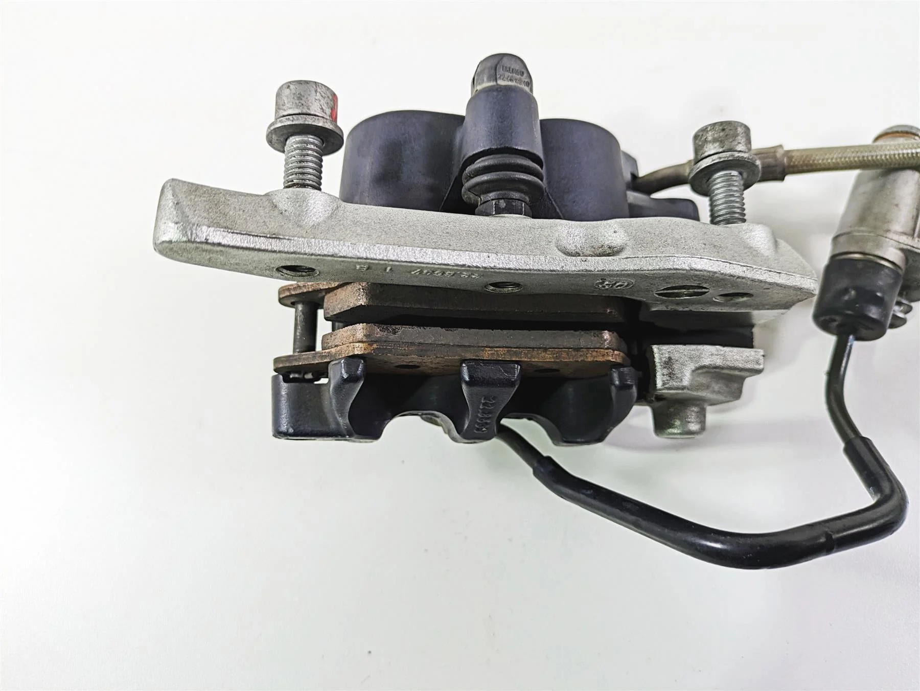2006 BMW R1200GS K255 Adv Rear Brake Caliper + Bracket & Line 34217664103 - Image 9