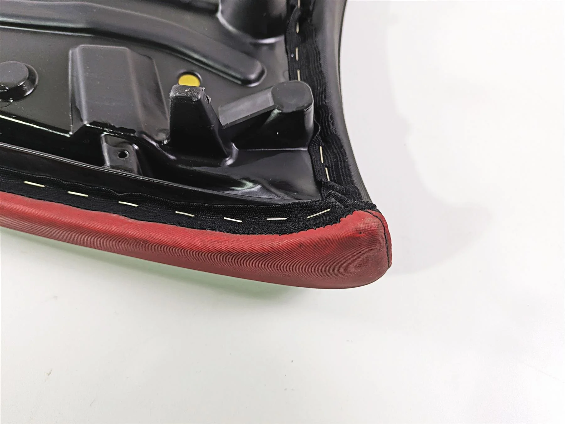 2006 BMW R1200GS K255 Adv Rear Passenger Seat Saddle Red Black 52537709357 - Image 11