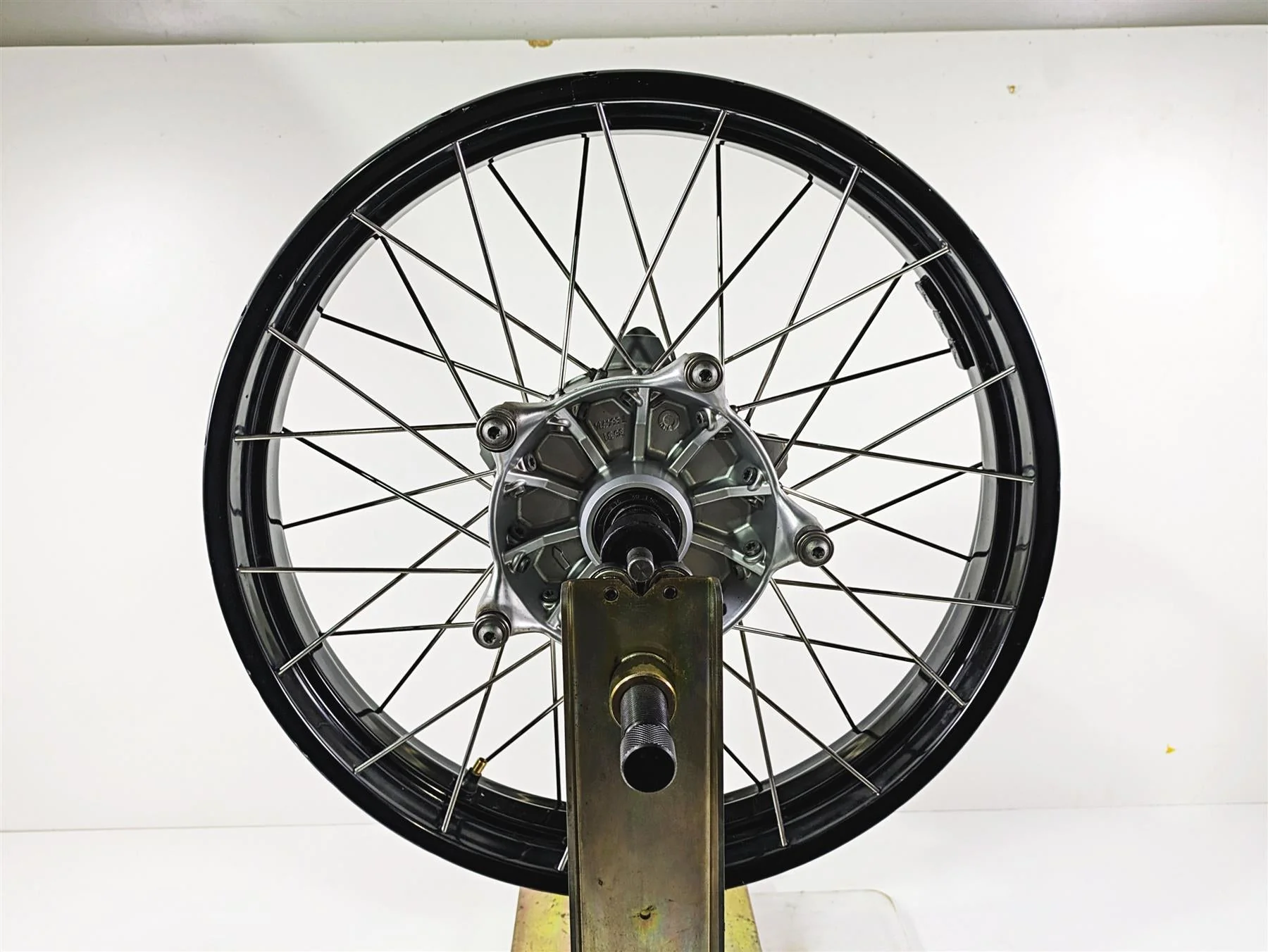 2006 BMW R1200GS K255 Adv Straight 19x2.5 Front Wheel Spoke Rim 36317710866 - Image 4