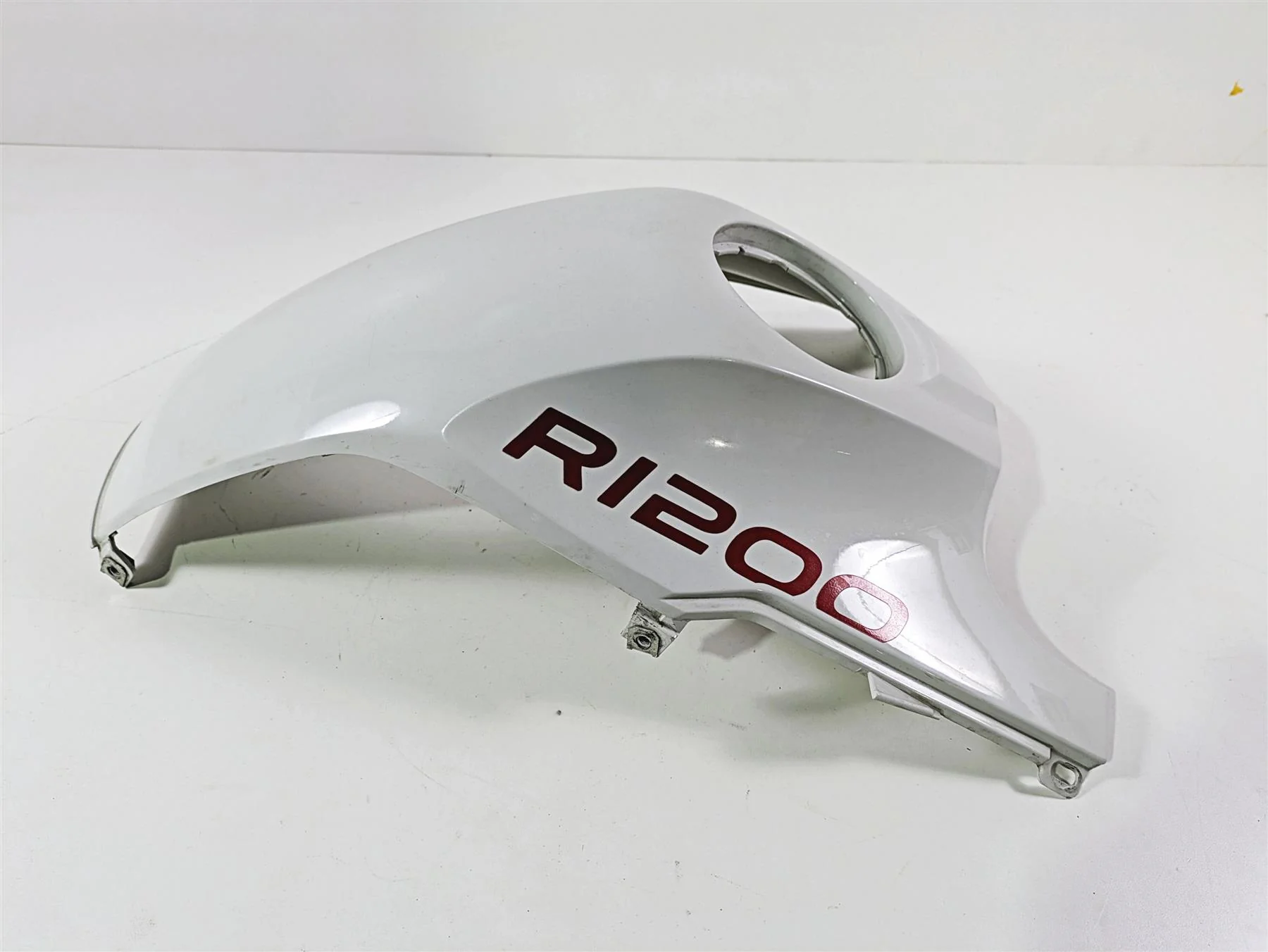 2006 BMW R1200GS K255 Adv Tank Center Cover Fairing 46637706283 46637706284 - Image 3
