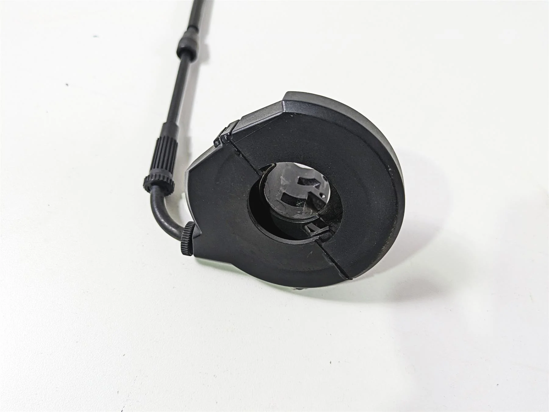2006 BMW R1200GS K255 Adv Throttle Cable Set 7671889 32737670566 - Image 9