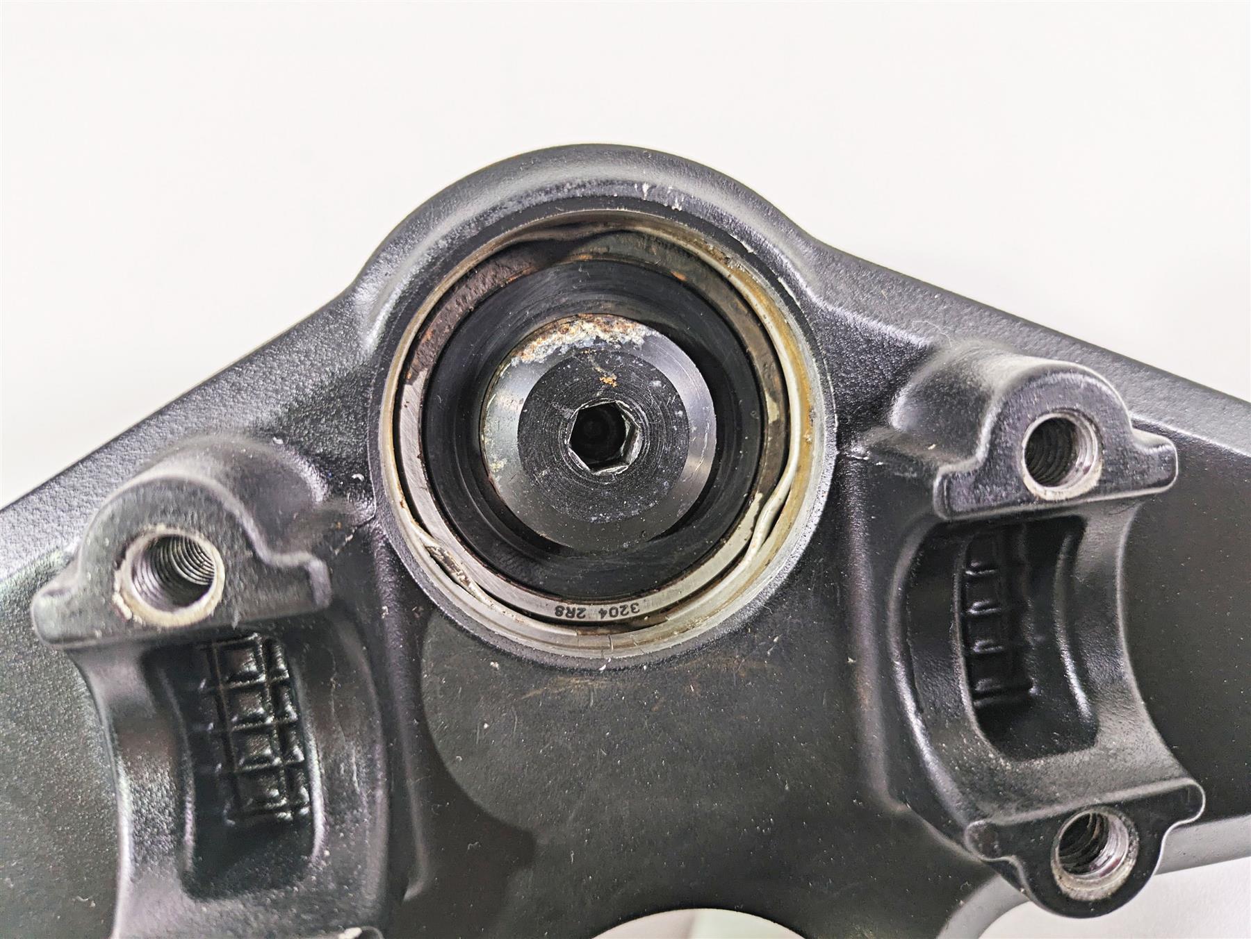 2006 BMW R1200GS K255 Adv Upper Triple Tree Steering Clamp 31427718170 - Image 6