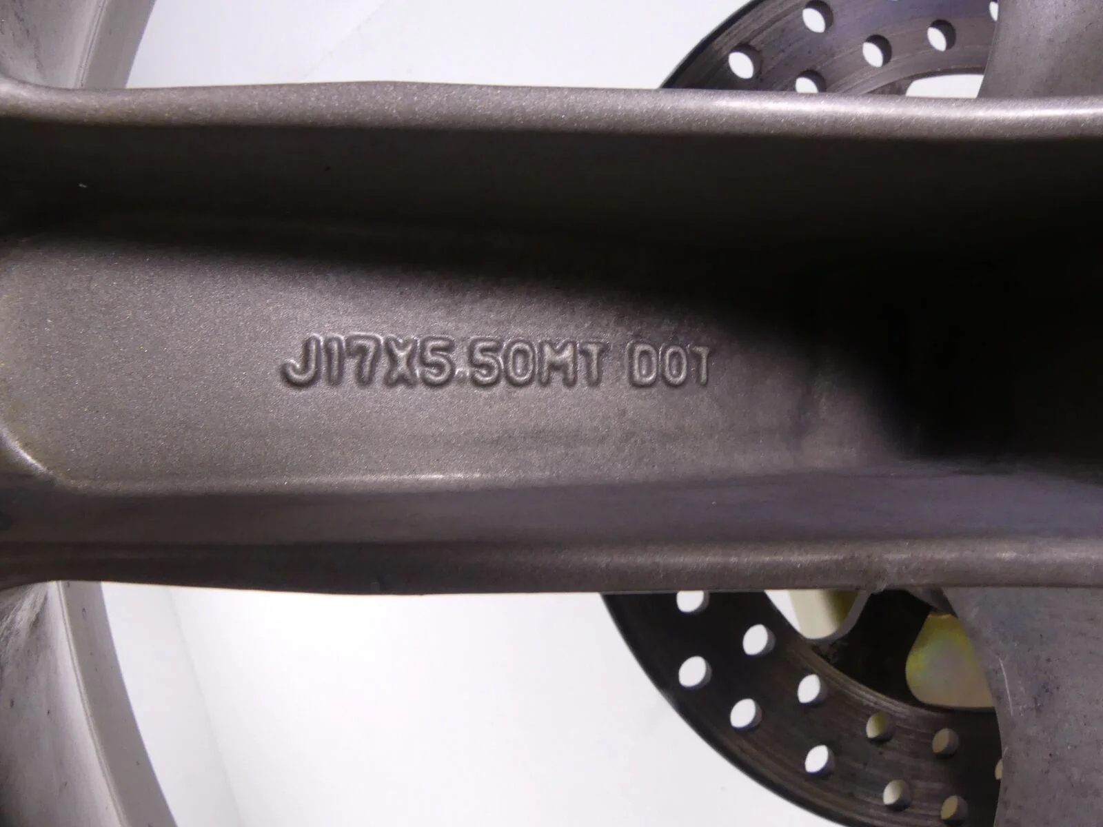 2006 Buell Ulysses XB12 X Rear Straight Rim Wheel 17x5.5 G0309.1AKYBQ - Image 8