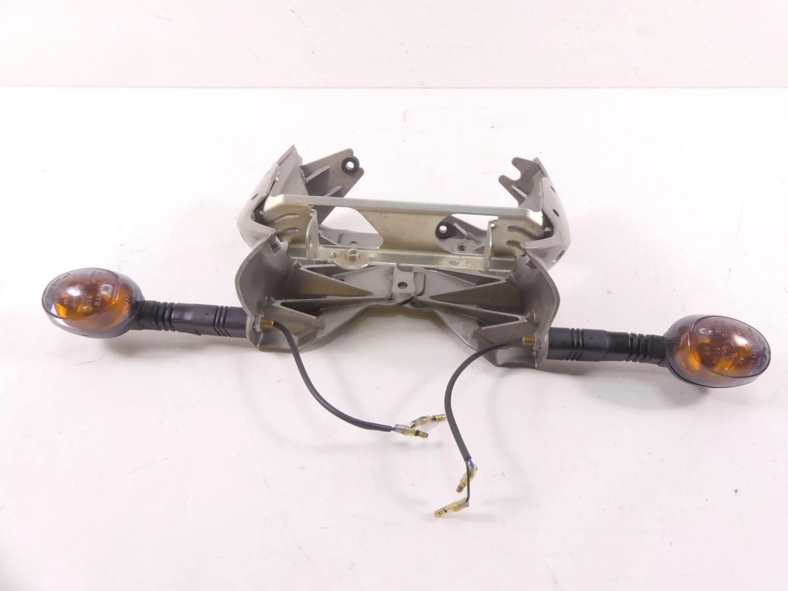 2006 Buell XB12SCG Lightning Gauge Headlight Stay Holder Blinker M0643.1ADYBQ