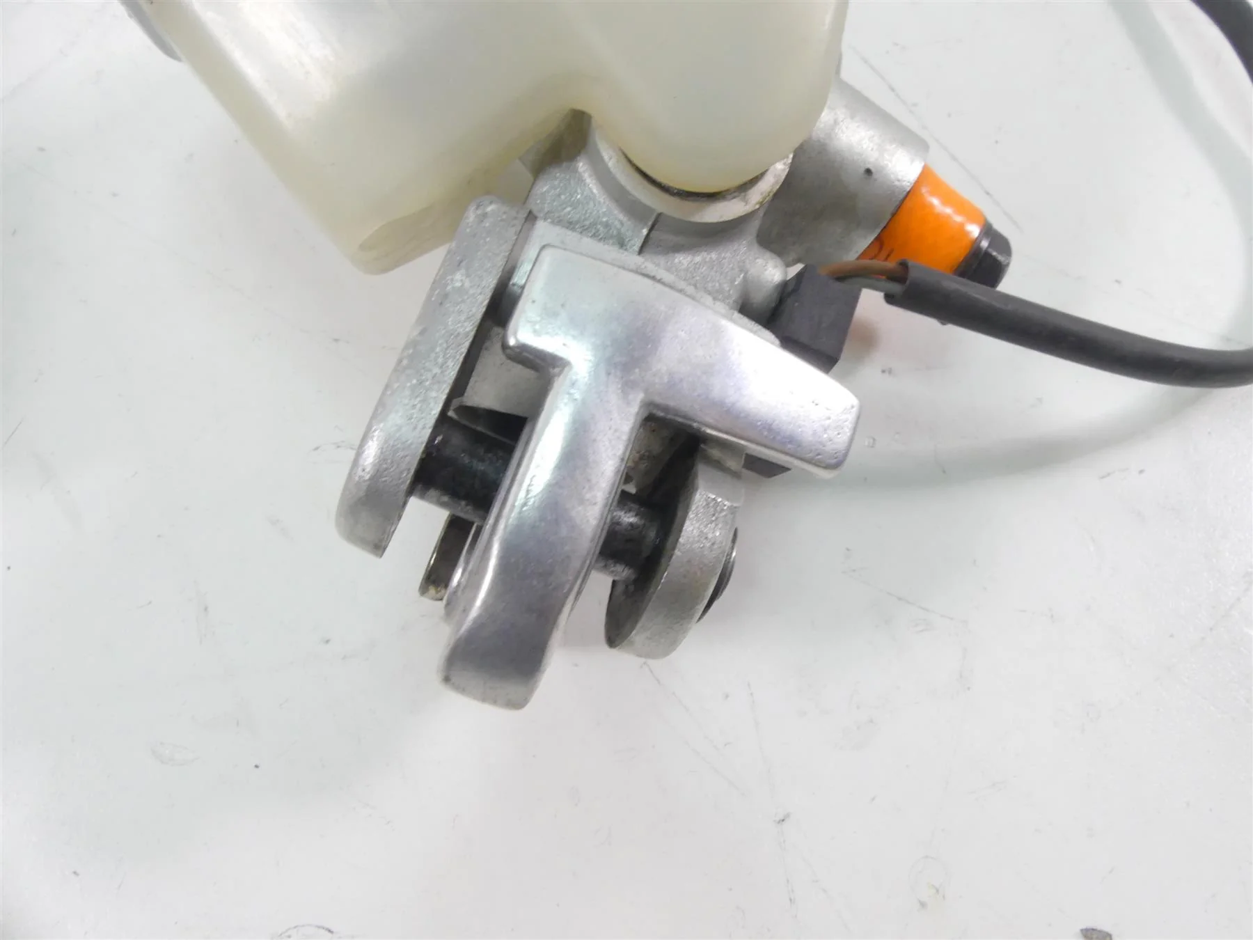 2006 Ducati 999 Biposto Front Brembo Radial Brake Master Cylinder 62440341A - Image 6