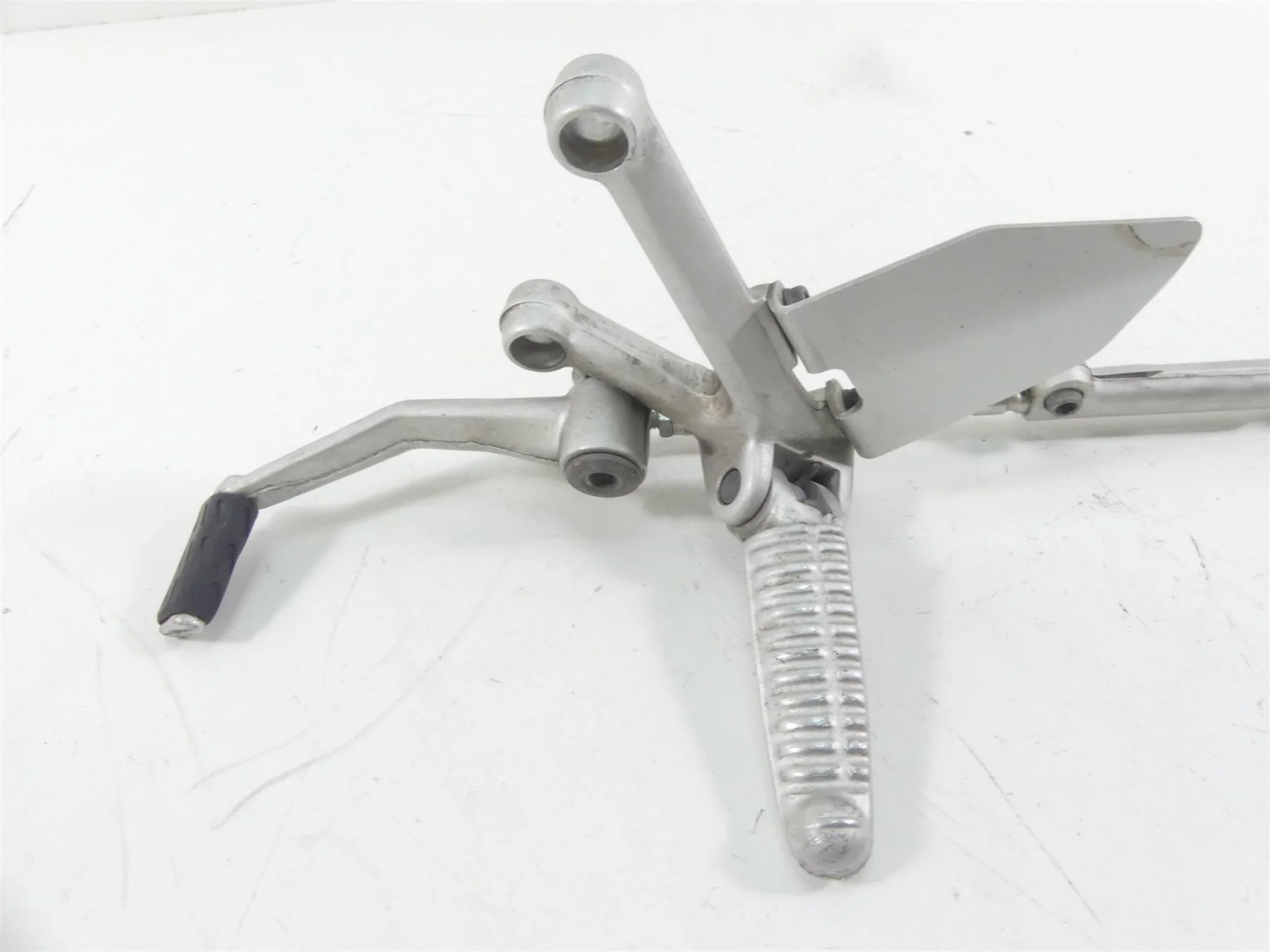 2006 Ducati 999 Biposto Left Front Footpeg & Shifter Parts 82410841A 45620331A - Image 5