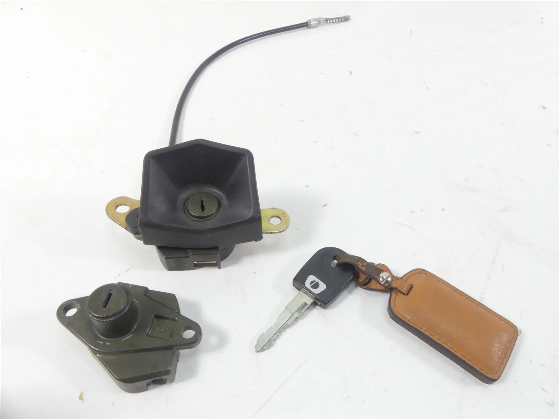 2006 Ducati Multistrada 1000S Ignition Switch Key Seat Lock Set -Read 59820312E - Image 4