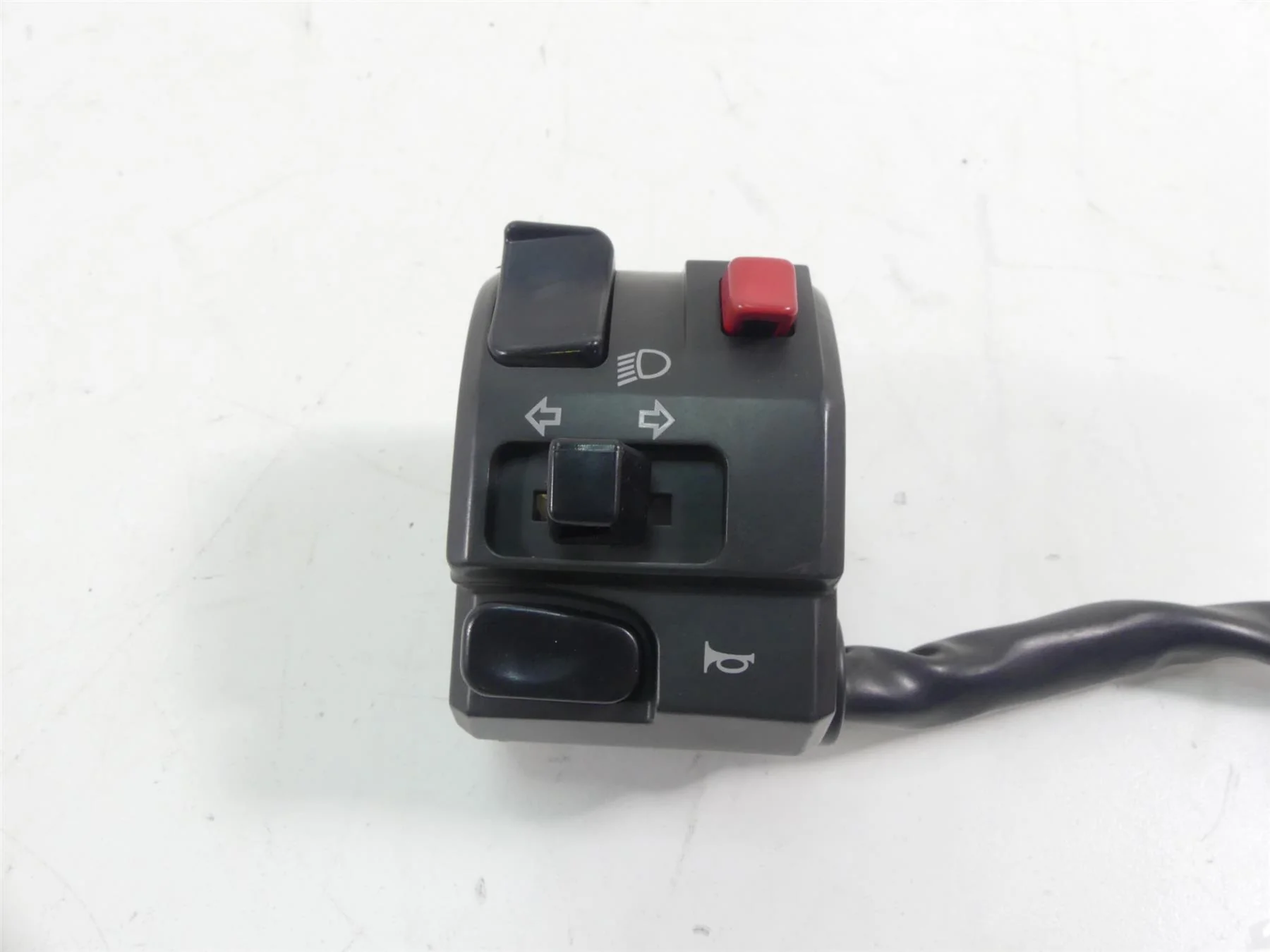 2006 Ducati Multistrada 1000S Left Hand Light Horn Control Switch 65140141A - Image 2
