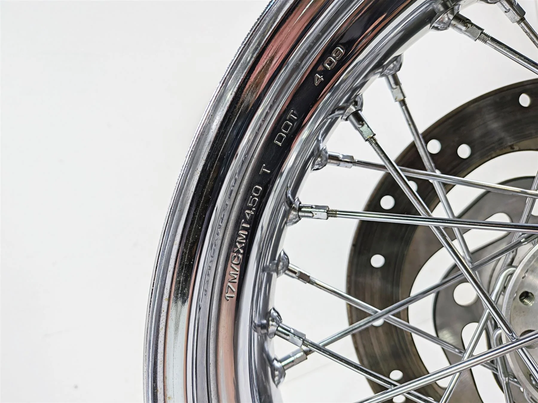 2006 Harley Davidson Dyna FXDBI Street Bob 17x4.5 Rear Wheel Rim -Read 40979-06B - Image 4