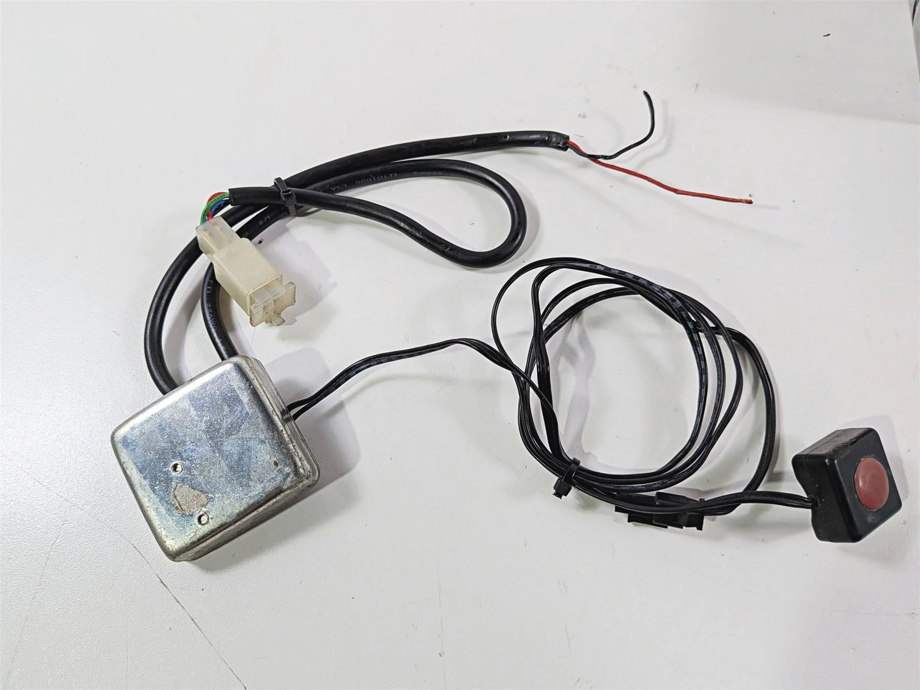 2006 Harley Davidson Dyna FXDBI Street Bob Baron 3" Bullet Tachometer BA-7570-00 - Image 3