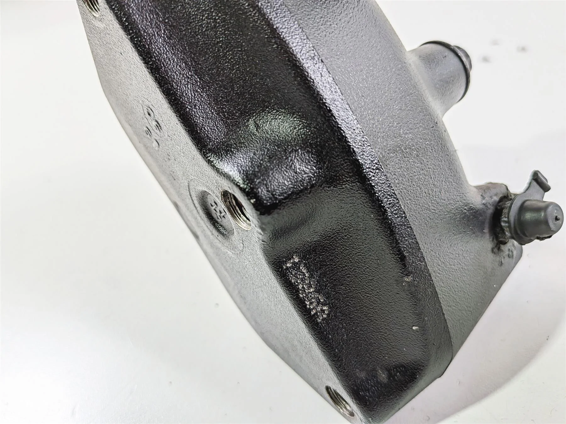 2006 Harley Davidson Dyna FXDBI Street Bob Front Brake Caliper 44046-00D - Image 11