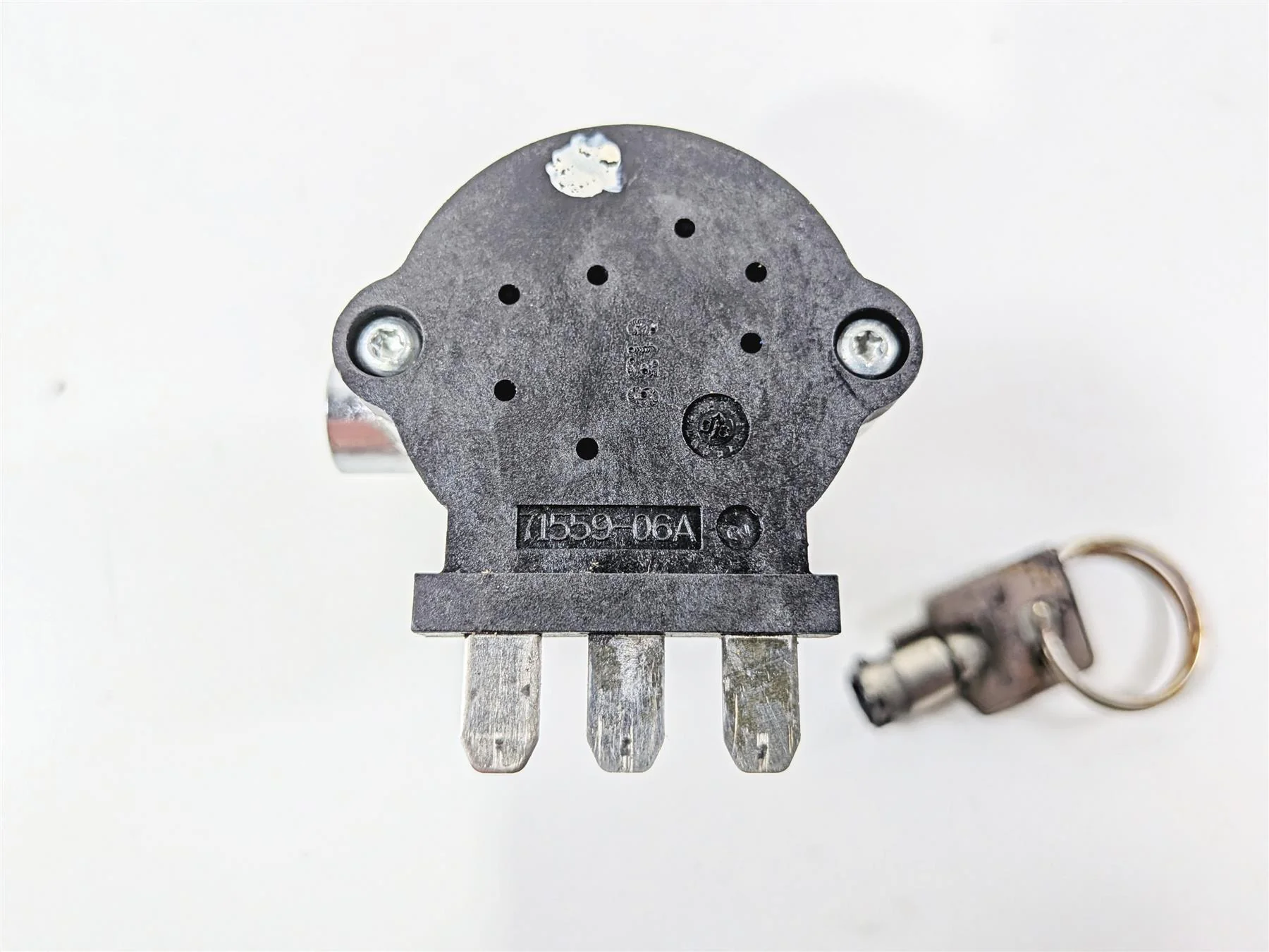2006 Harley Davidson Dyna FXDBI Street Bob Ignition Switch Key Lock Set 71559-06 - Image 12