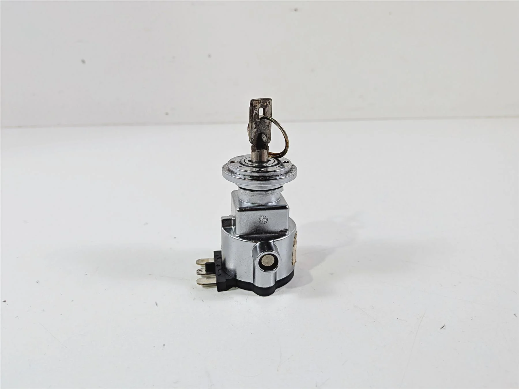 2006 Harley Davidson Dyna FXDBI Street Bob Ignition Switch Key Lock Set 71559-06 - Image 5
