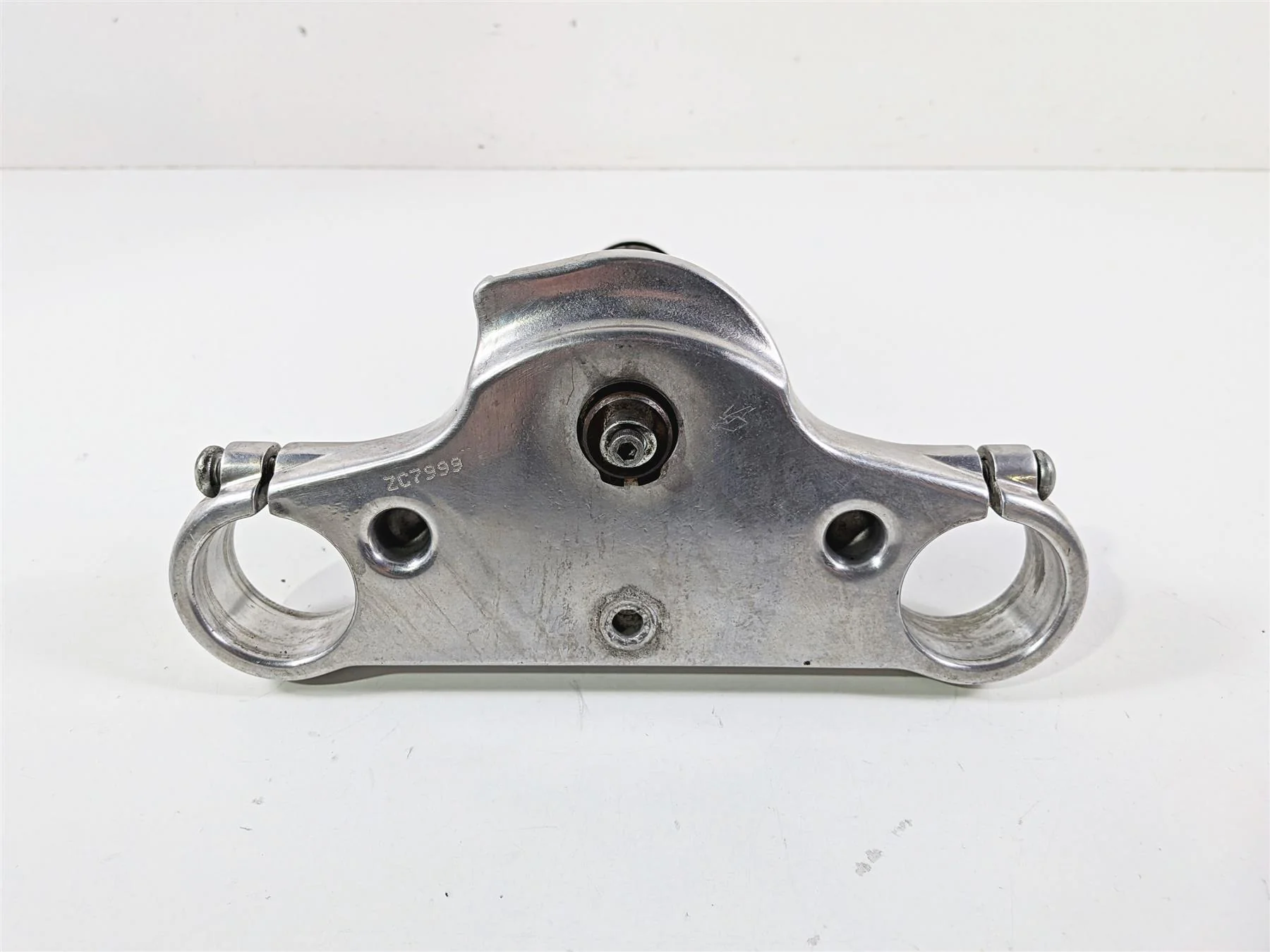 2006 Harley Davidson Dyna FXDBI Street Bob Lower Triple Tree - Read 46311-07 - Image 8