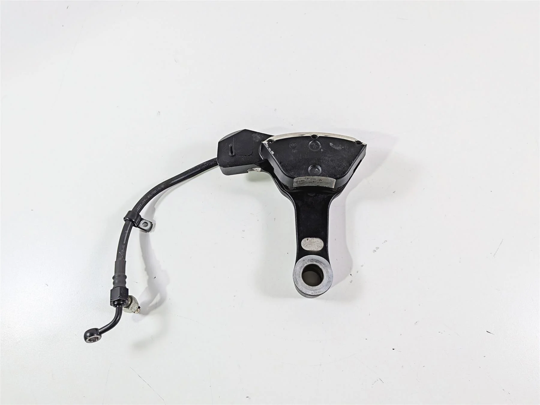 2006 Harley Davidson Dyna FXDBI Street Bob Rear Brake Caliper + Line 44017-06 - Image 6