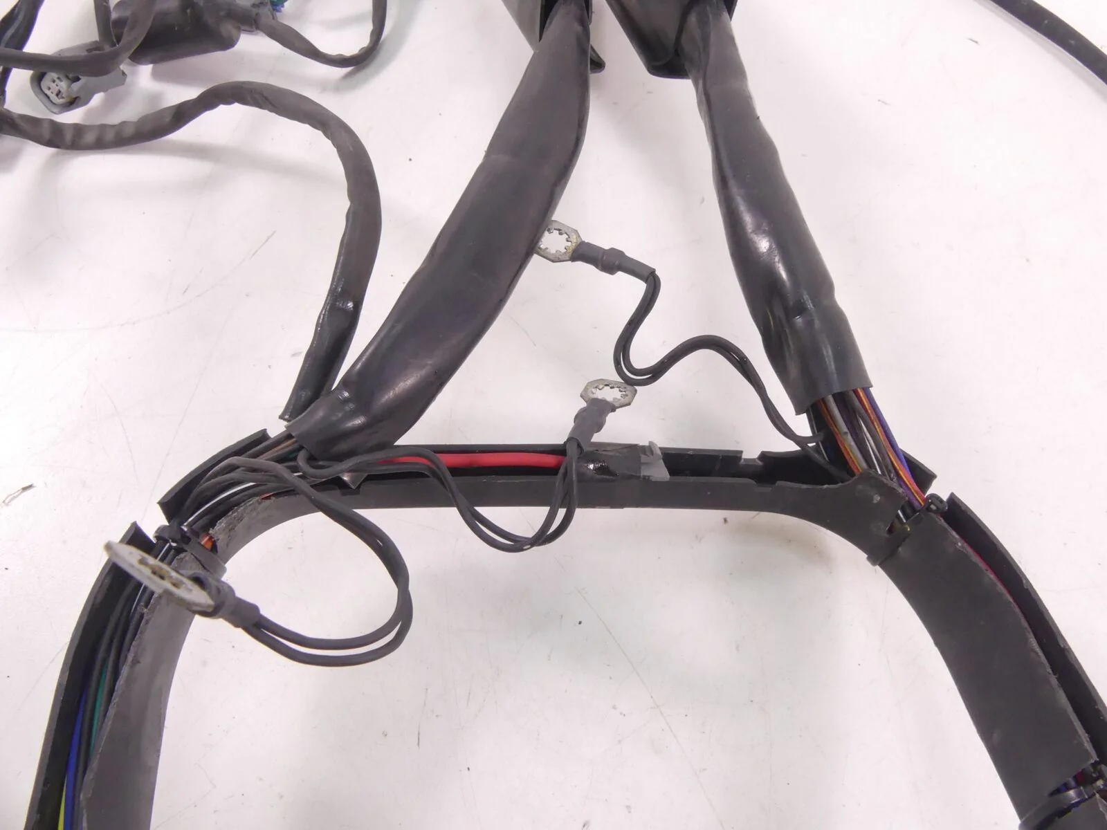 2006 Harley FLSTCI Softail Heritage Main Wiring Harness Loom - No Cut 70431-06 - Image 7