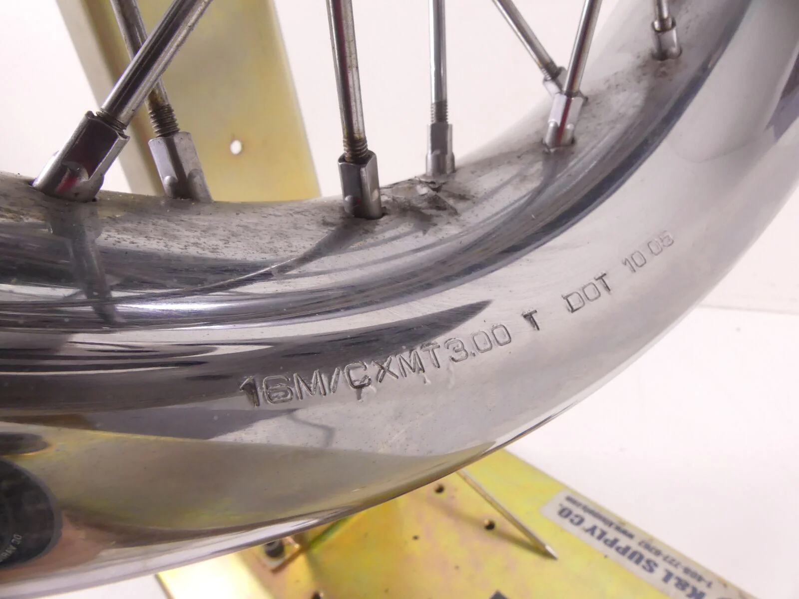 2006 Harley FLSTCI Softail Heritage Straight Front Wheel Rim 16x3 43005-05A - Image 9