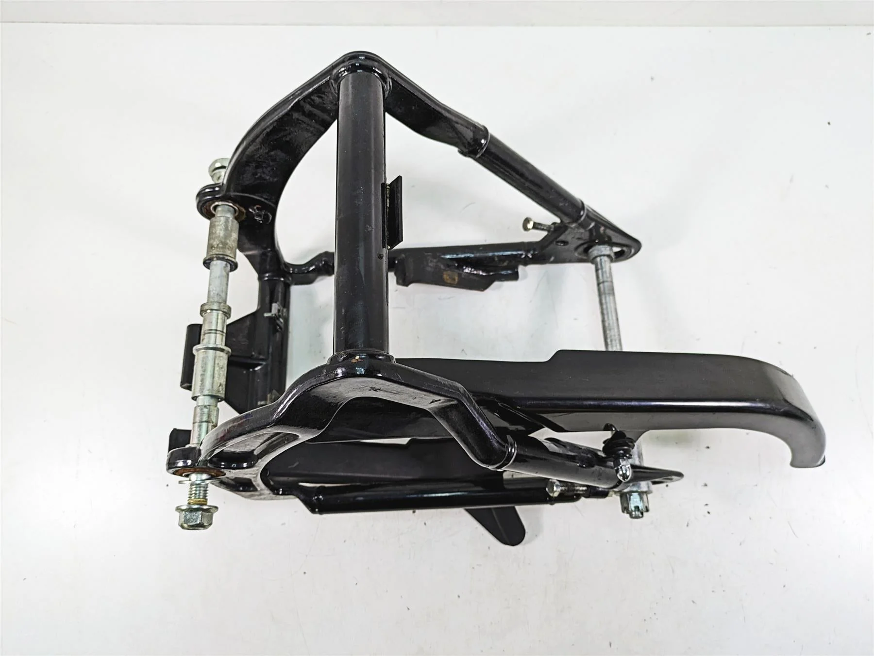 2006 Harley FLSTI Softail Heritage Straight Rear Swingarm Swing Arm 47573-00A - Image 6
