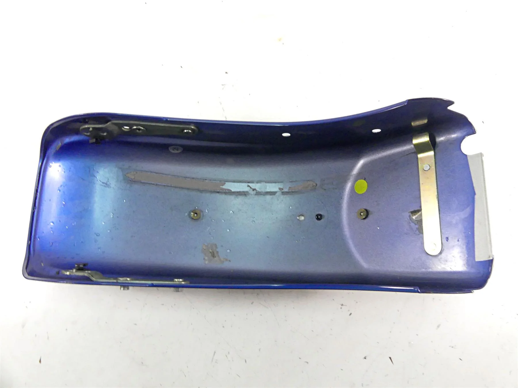 2006 Harley Softail FXSTSI Springer Rear Fender Oem Paint 59914-06 - Image 6