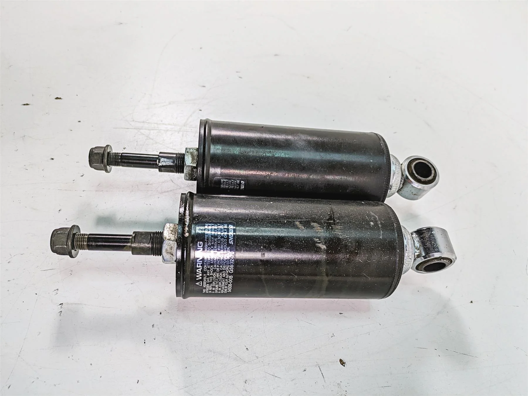 2006 Harley Softail FXSTSI Springer Rear Showa Suspension Shock Set 54508-00B - Image 6