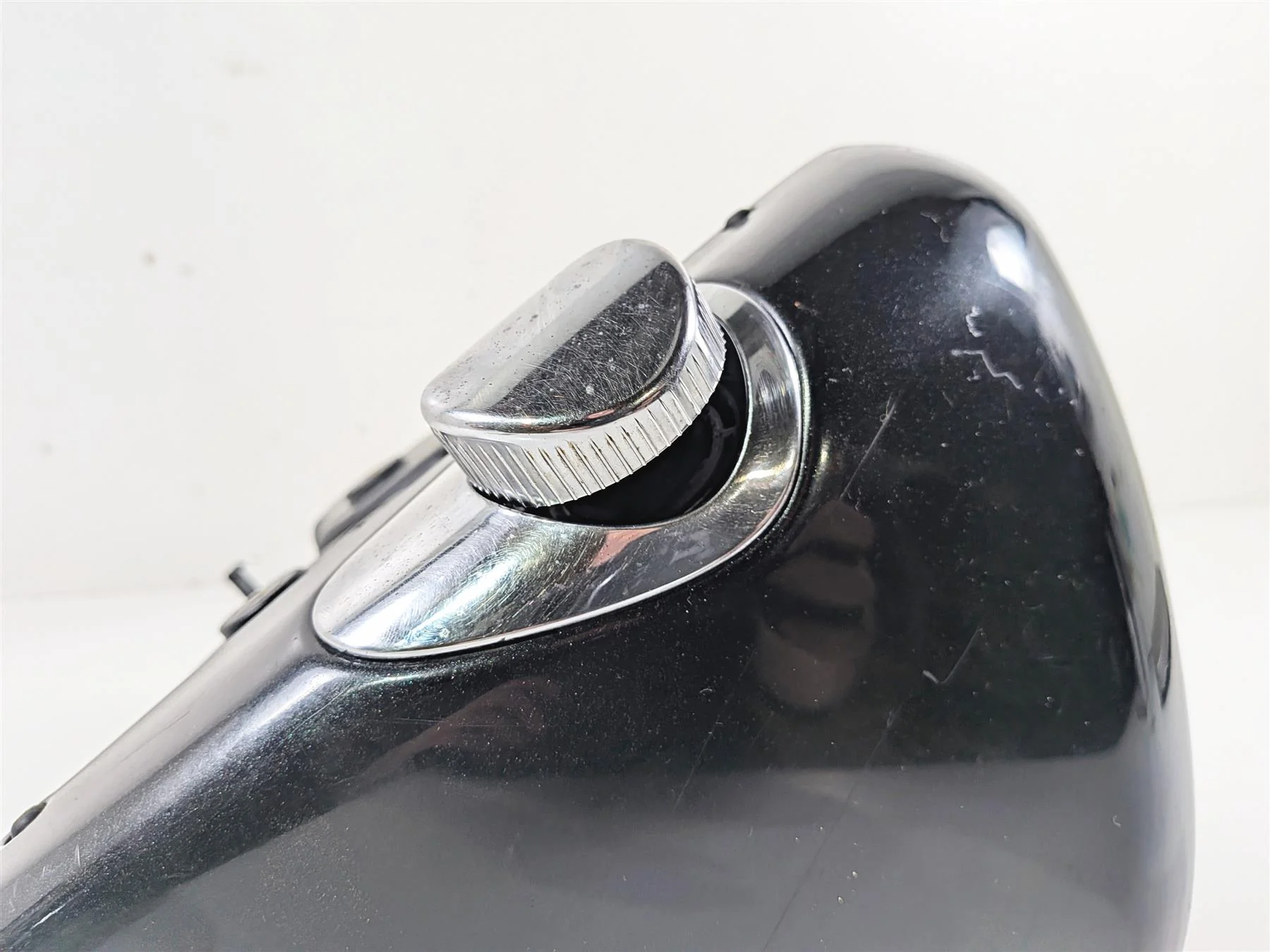 2006 Harley Sportster XL1200 C Oil Tank Reservoir & Dipstick    62888-04B - Image 6