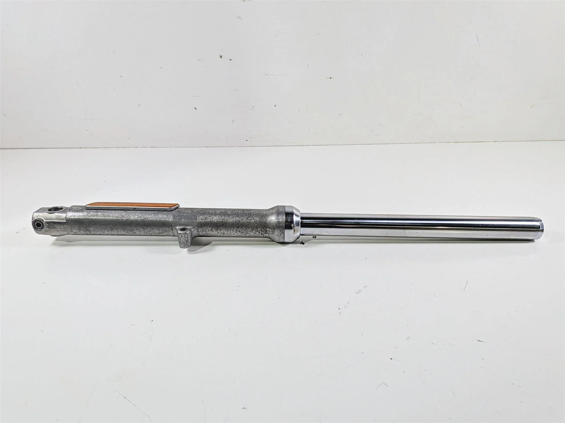 2006 Harley Sportster XL1200 C Showa Right Front Fork Leg - Read 45900-04 - Image 2