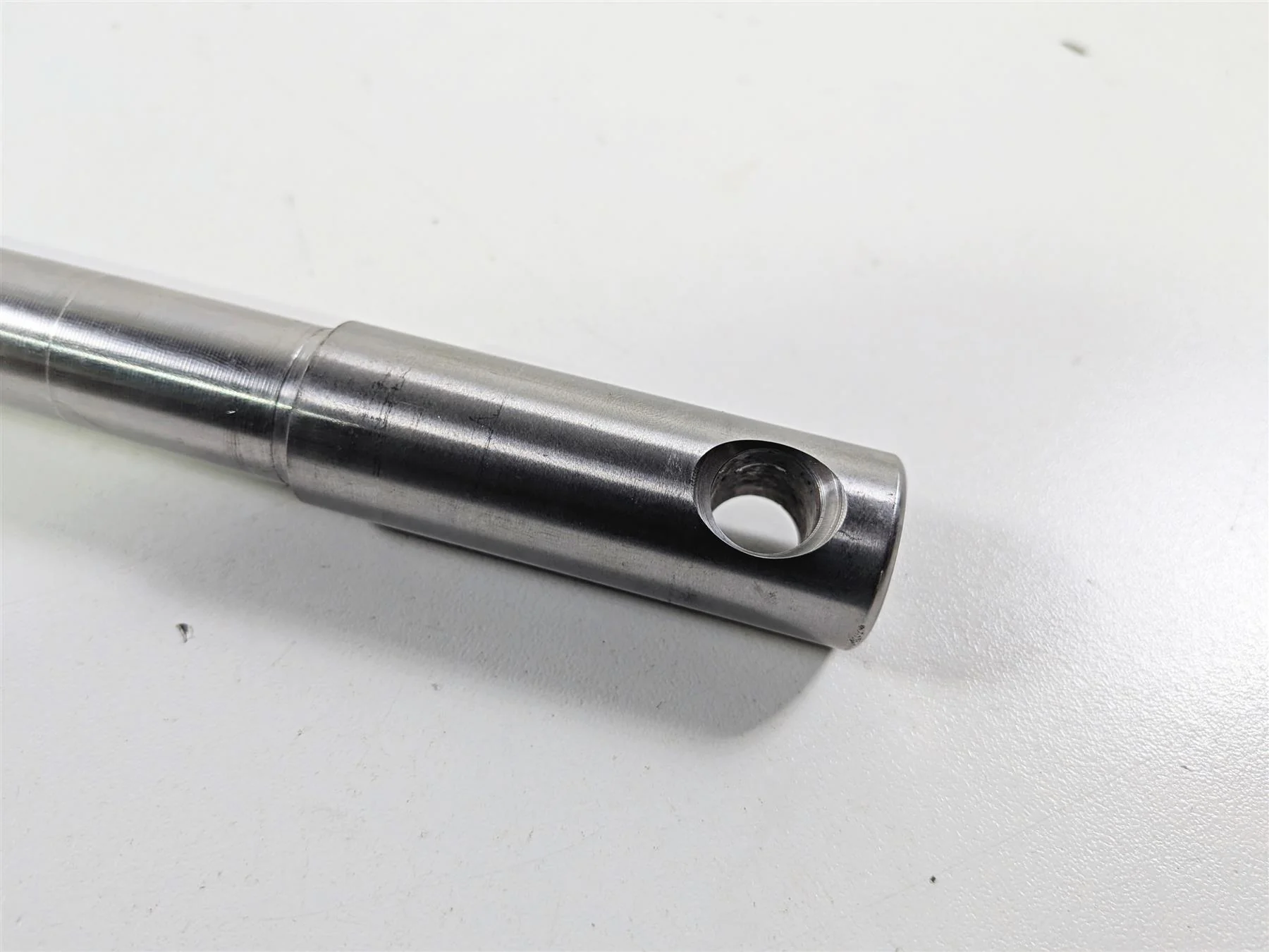 2006 Harley Sportster XL1200 C Straight Front Axle Wheel Spindle 43895-00 - Image 8