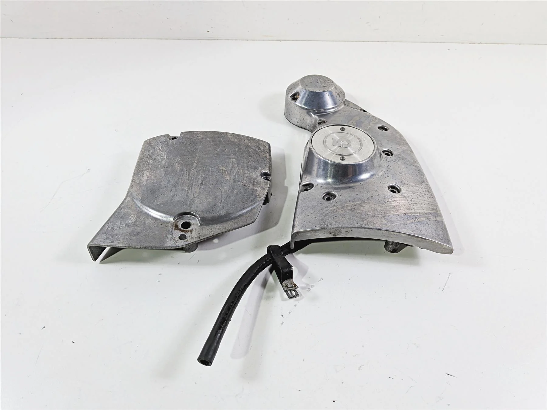 2006 Harley Sportster XL883 Low Cam Shaft Engine Side Cover Holder 25230-04 - Image 3
