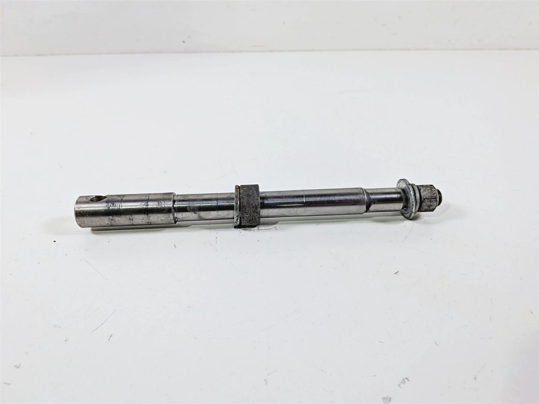 2006 Harley Sportster XL883 Low Front Axle Wheel Spindle 3/4" 43895-00