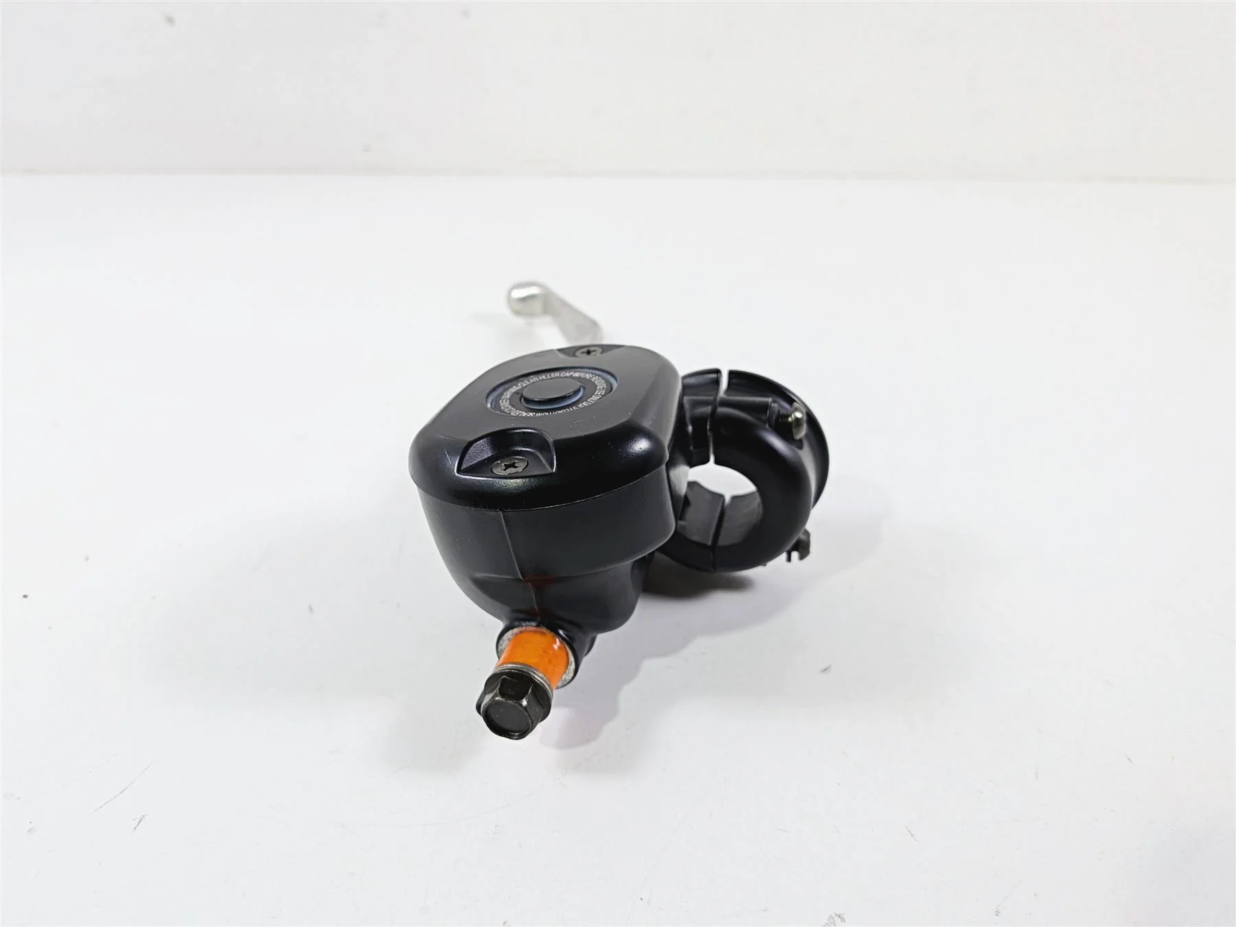 2006 Harley Sportster XL883 Low Front Brake Master Cylinder 45146-04 - Image 3