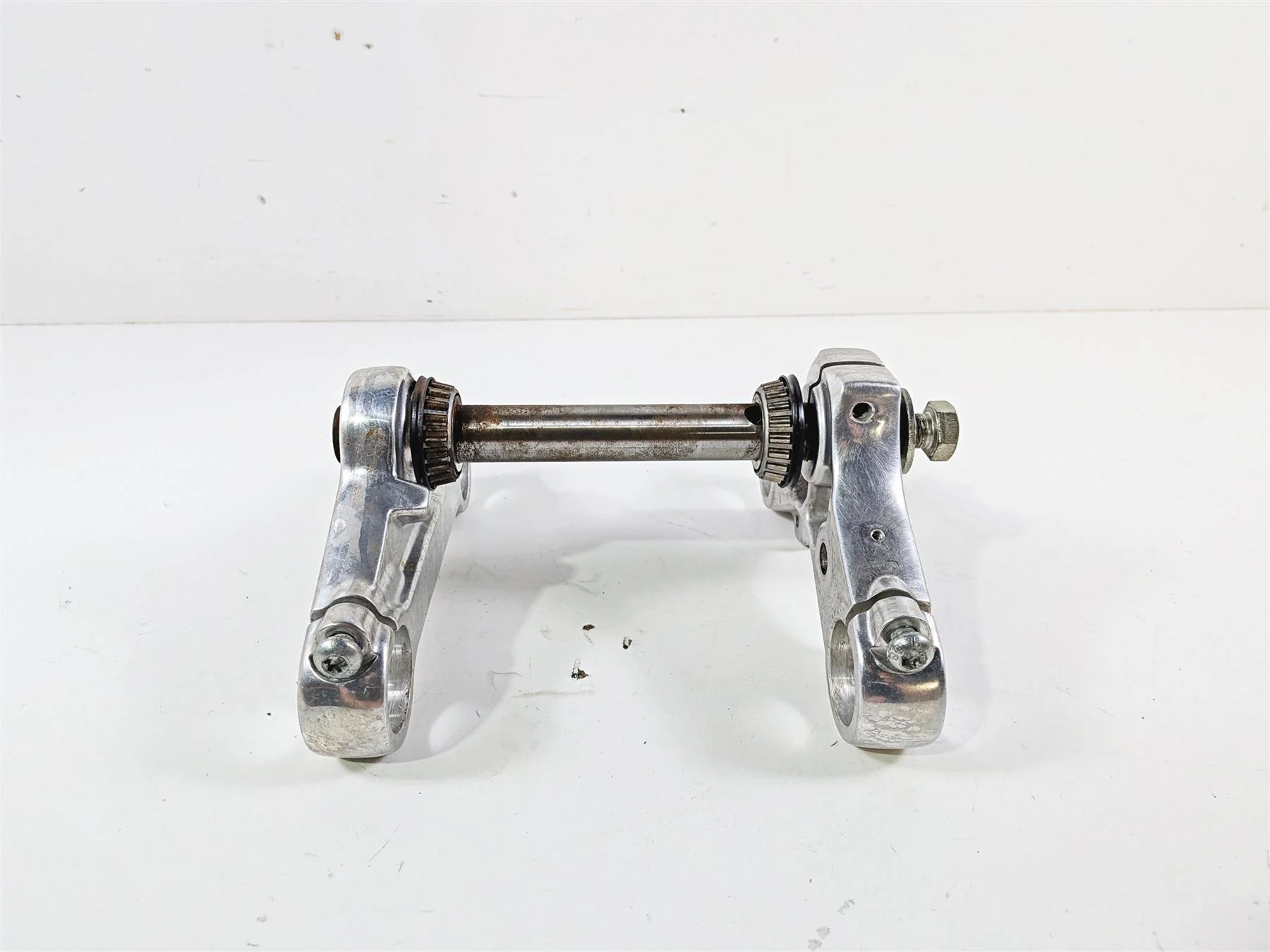 2006 Harley Sportster XL883 Low Upper Lower Triple Tree 39mm 46126-04 45966-04 - Image 2