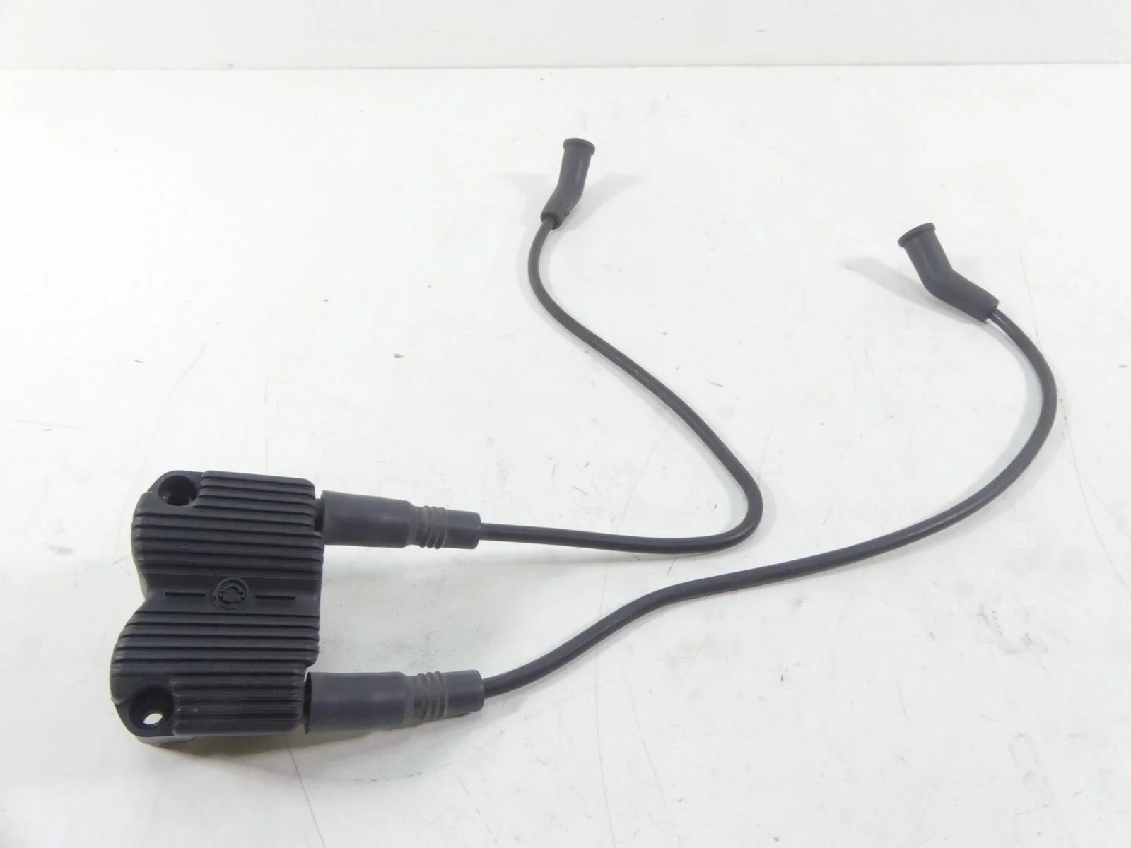 2006 Harley Touring FLHCU SE CVO Delphi Ignition Coils Coil Set 31743-01