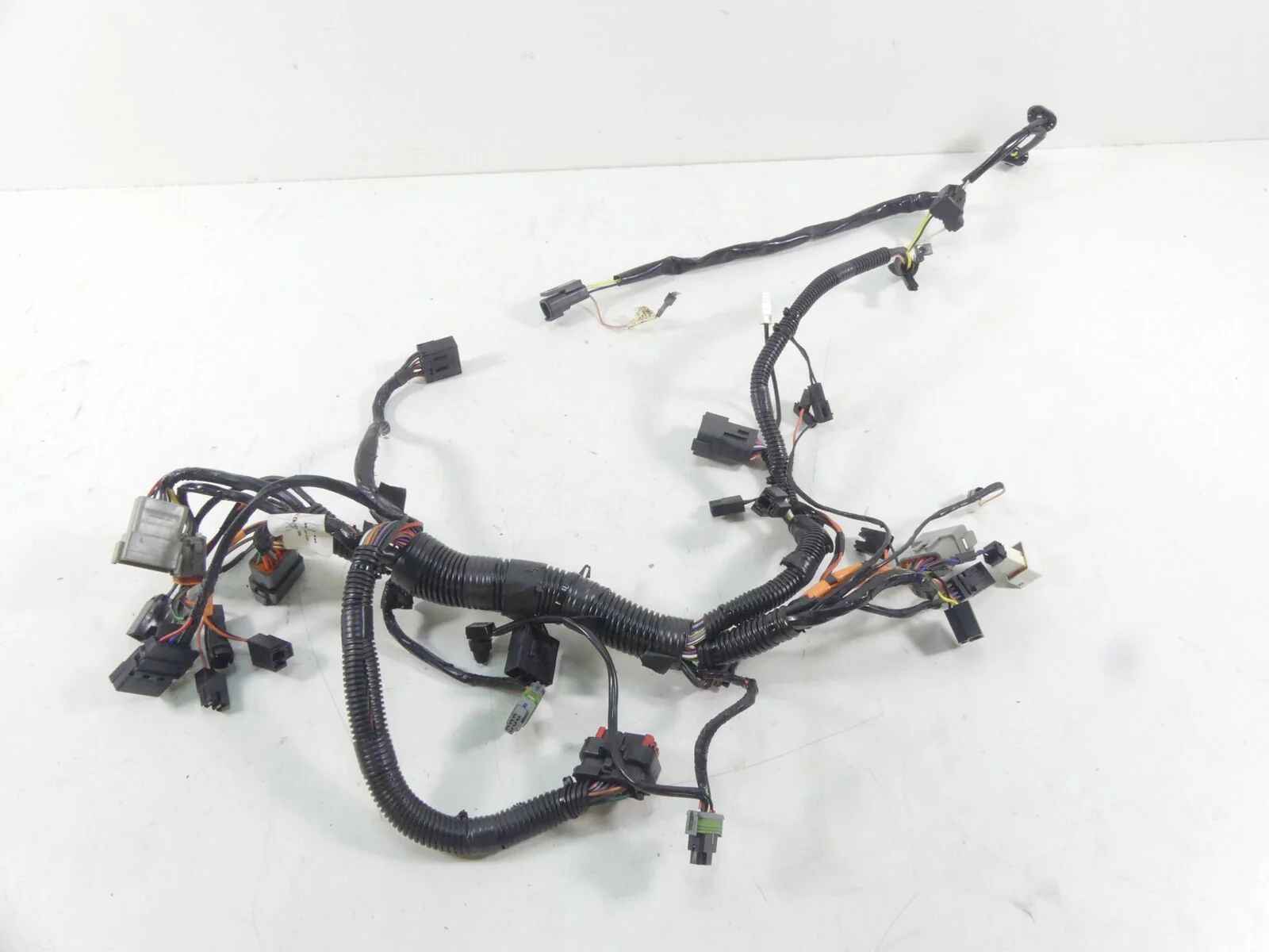 2006 Harley Touring FLHCU SE CVO Front Fairing Wiring Harness - No Cut 70232-06