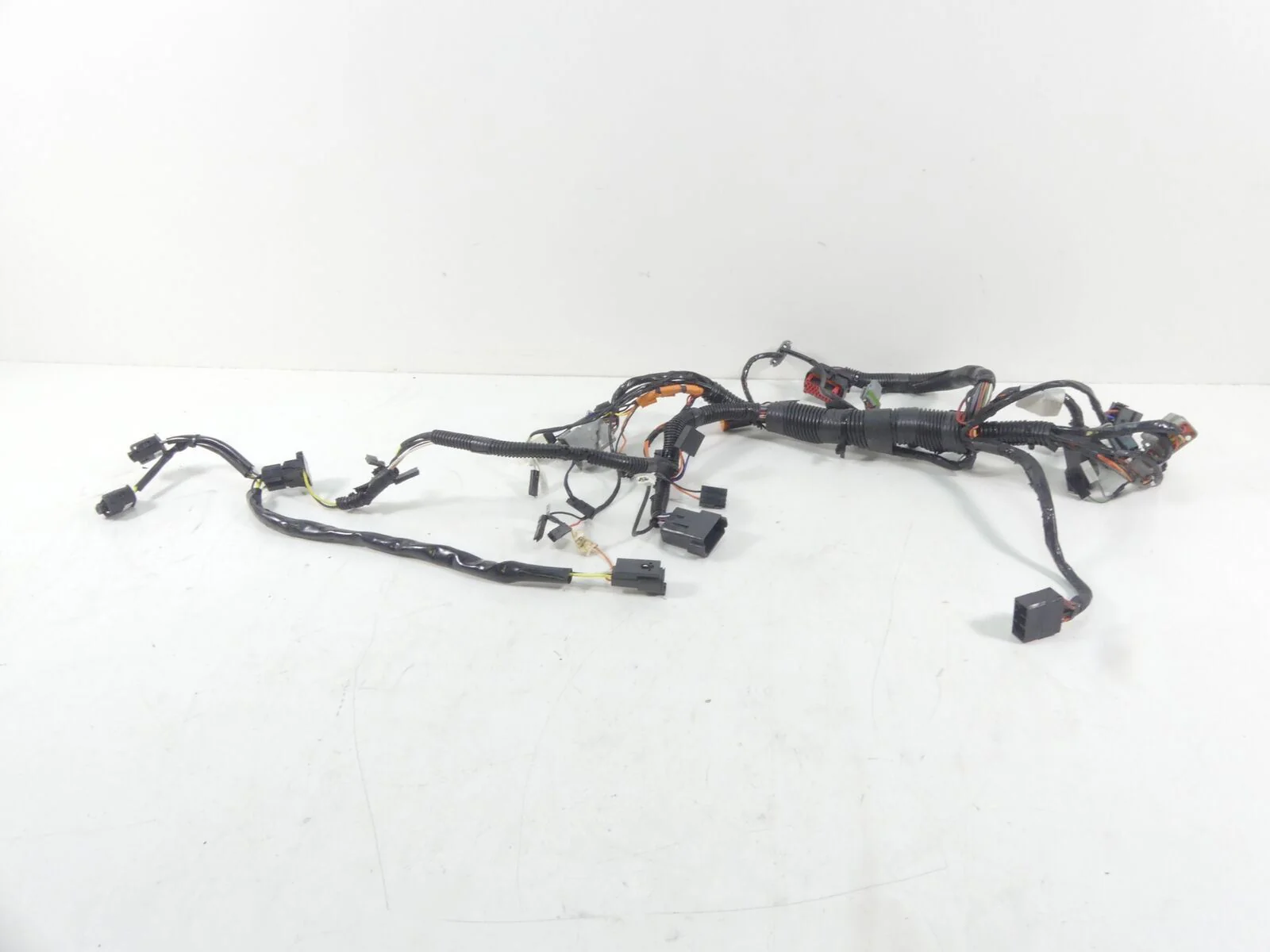 2006 Harley Touring FLHCU SE CVO Front Fairing Wiring Harness - No Cut 70232-06 - Image 2