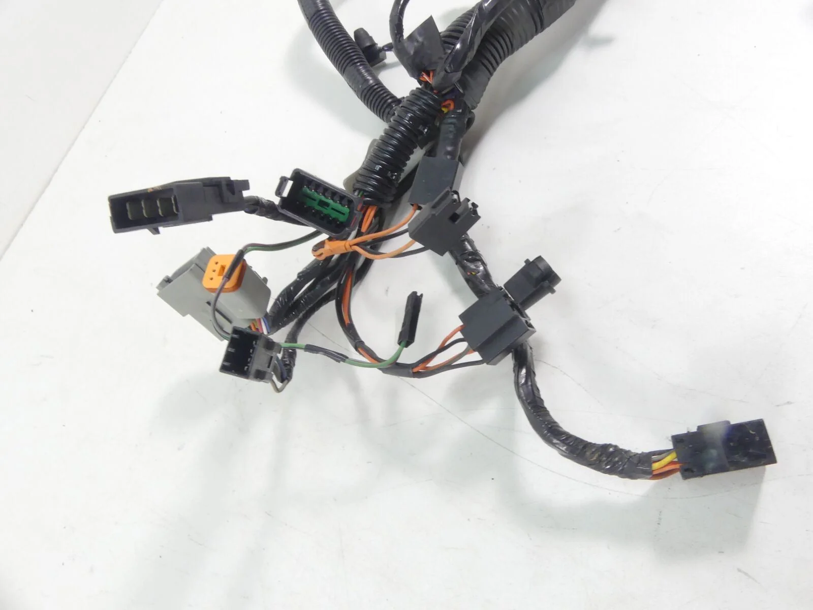 2006 Harley Touring FLHCU SE CVO Front Fairing Wiring Harness - No Cut 70232-06 - Image 7