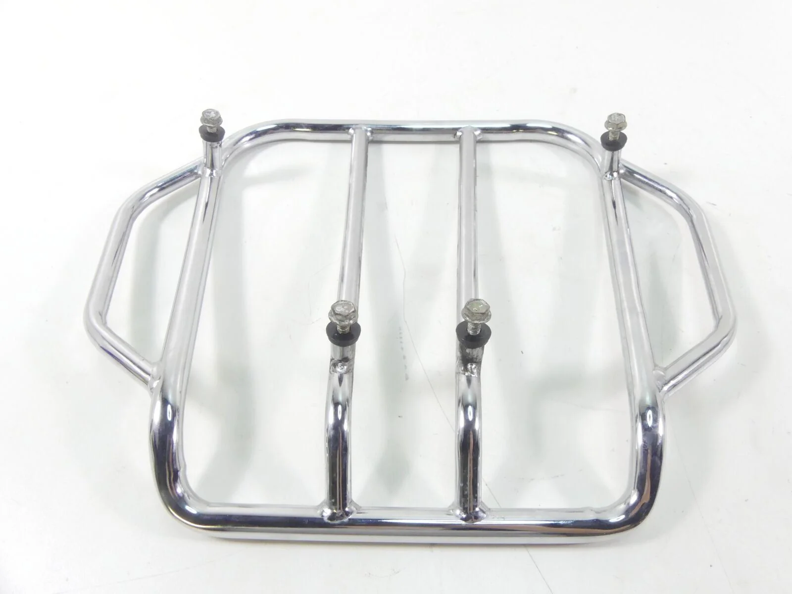 2006 Harley Touring FLHCU SE CVO Rear Chrome Luggage Rack Mounting 79125-06 - Image 4