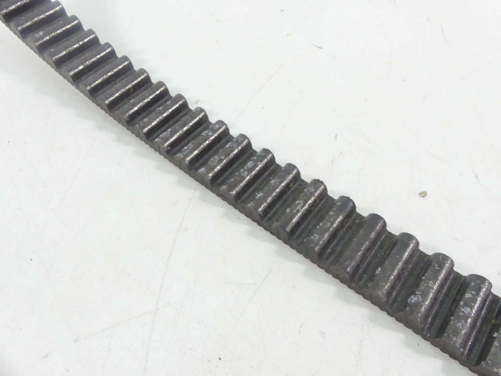 2006 Harley Touring FLHCU SE CVO Rear Main Drive Belt 139T 1-1/8" 40040-05 - Image 6