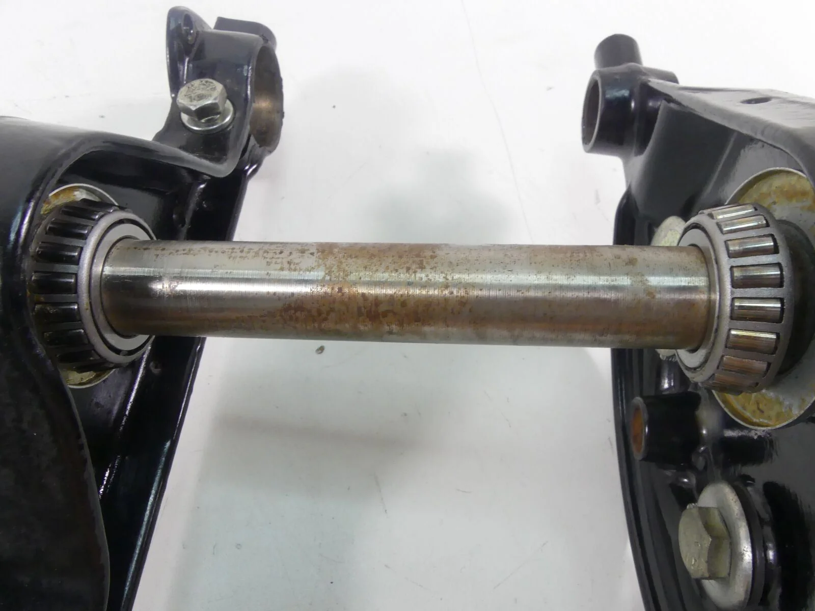 2006 Harley Touring FLHTCU SE CVO Upper & Lower Triple Tree + Riser Set 45446-87 - Image 8