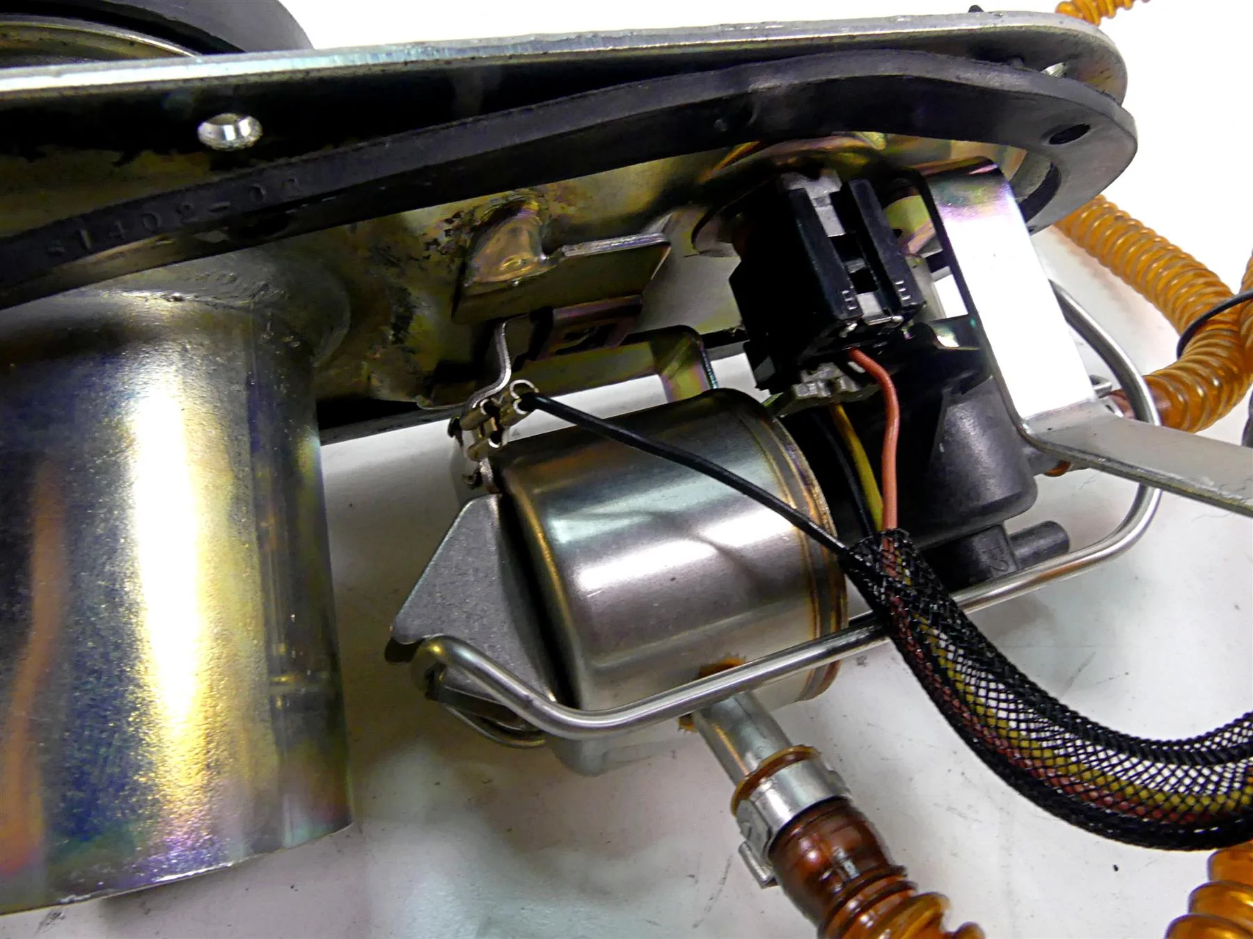 2006 Harley Touring FLHTCU SE E-Glide Fuel Gas Petrol Pump - Tested 62897-01B - Image 12