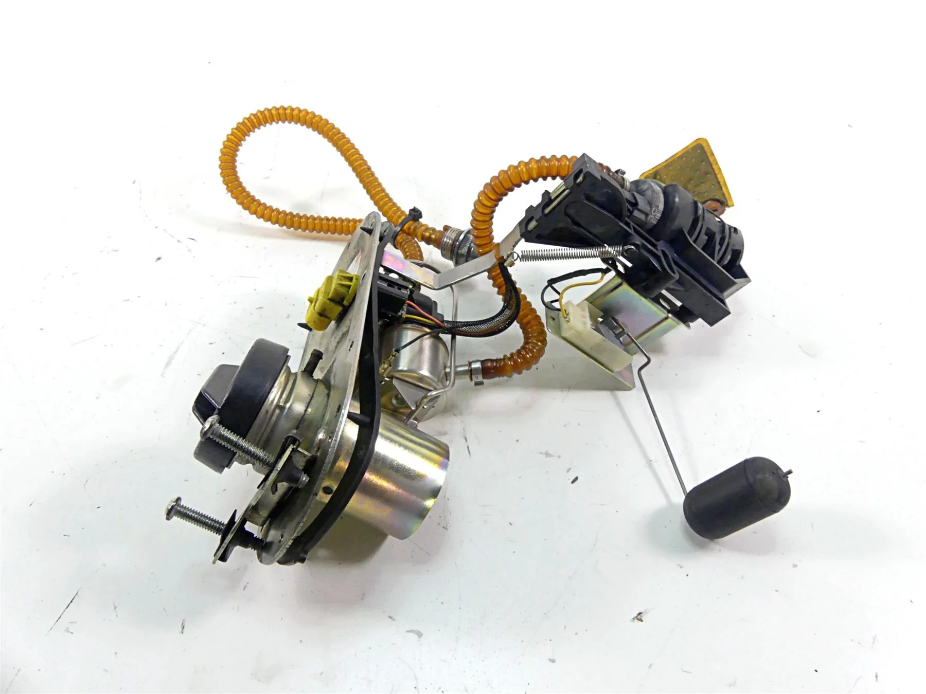 2006 Harley Touring FLHTCU SE E-Glide Fuel Gas Petrol Pump - Tested 62897-01B - Image 2